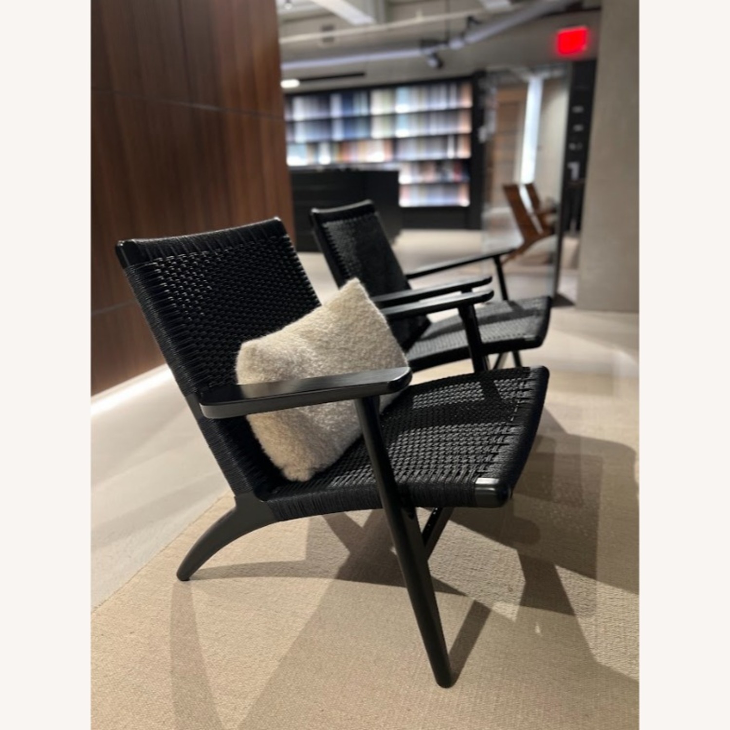 Carl Hansen & Son CH25 Lounge Chair Set of 2 - image-2