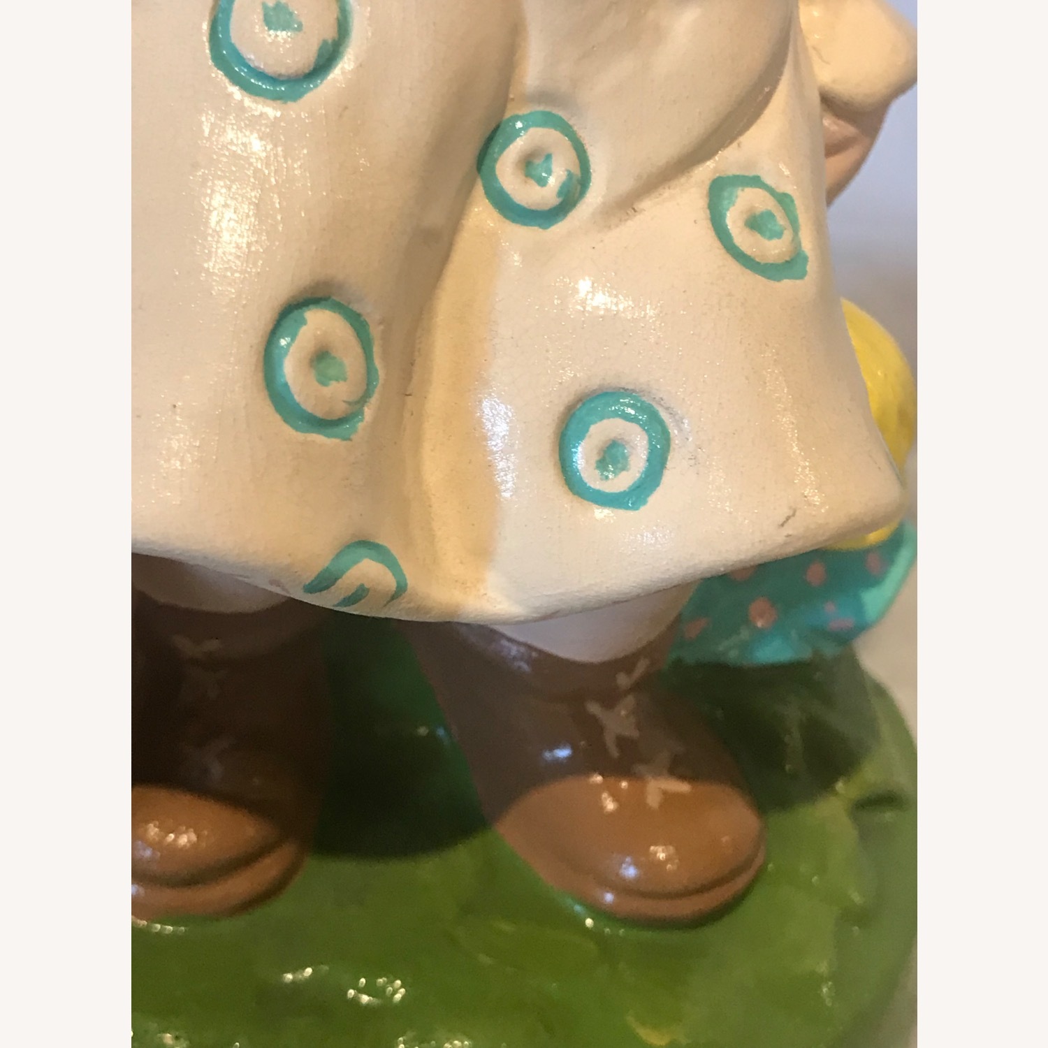 Vintage 1970s Bonnet Hat Hand Painted  Figurine - image-3