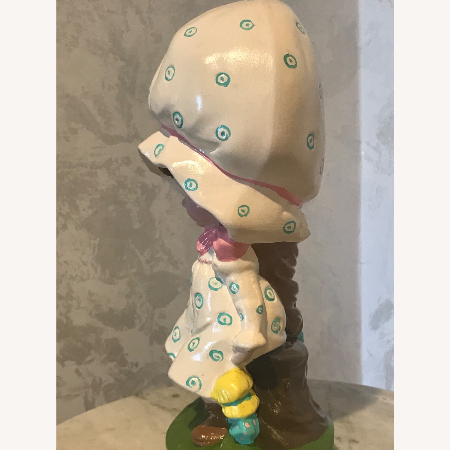 Vintage 1970s Bonnet Hat Hand Painted  Figurine - image-9