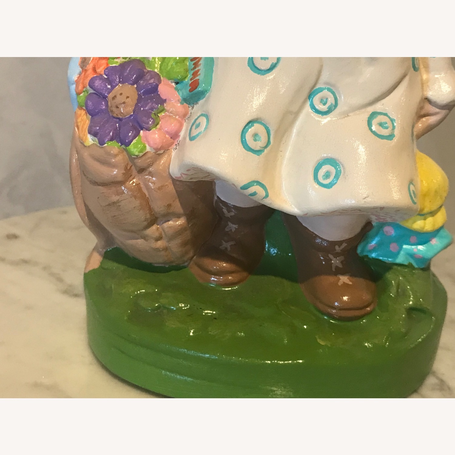 Vintage 1970s Bonnet Hat Hand Painted  Figurine - image-12