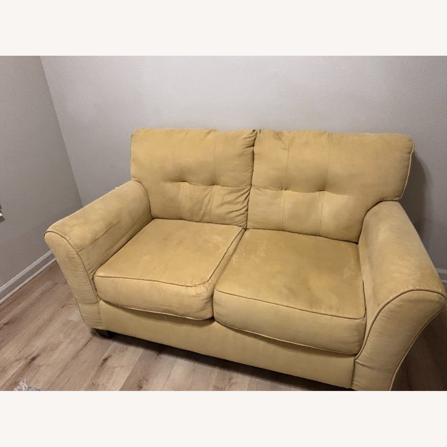  Ashley Furniture Keerwick Yellow Loveseat - image-2