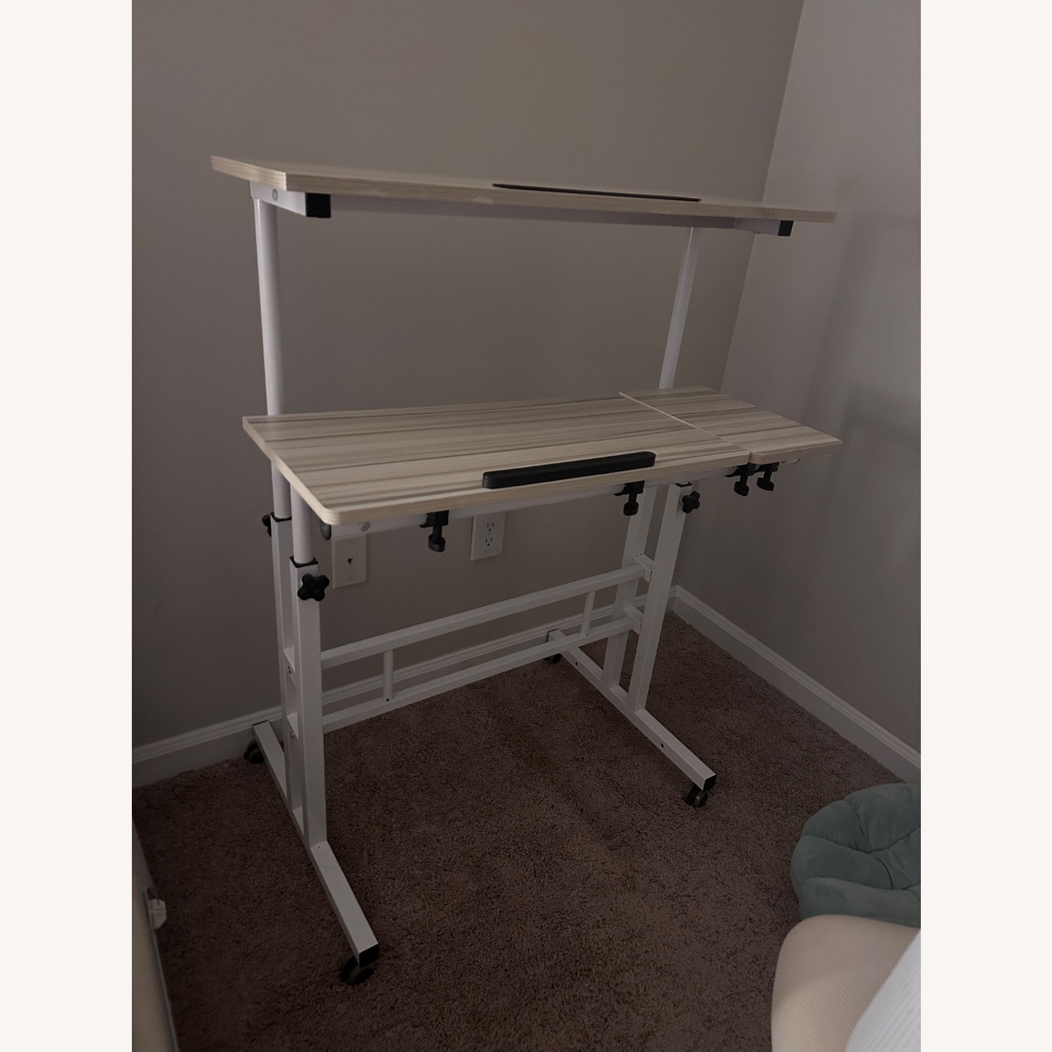 Amazon Height Adjustable Desk for Standing/Sitting - image-1