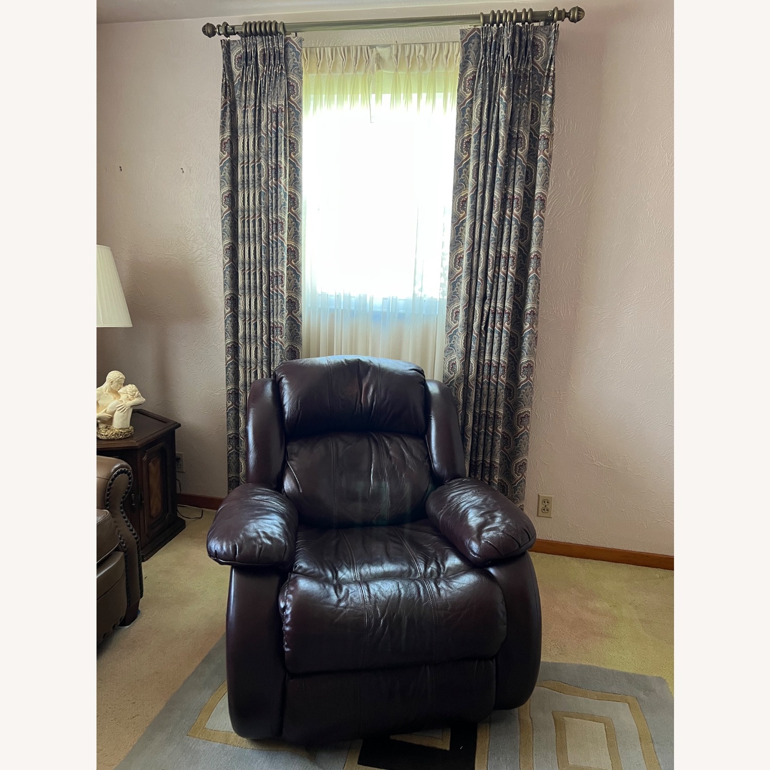 Rusbosin Furniture Store Recliner - image-1