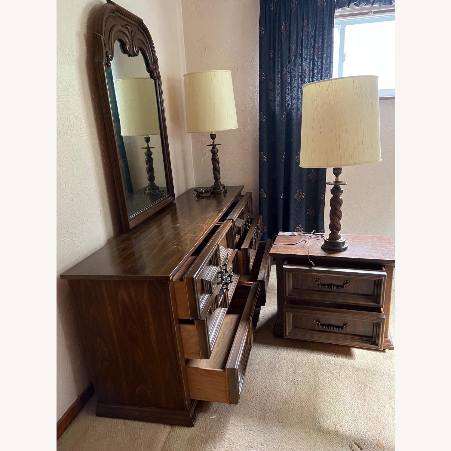 Real Heavy Wood Dresser - image-5