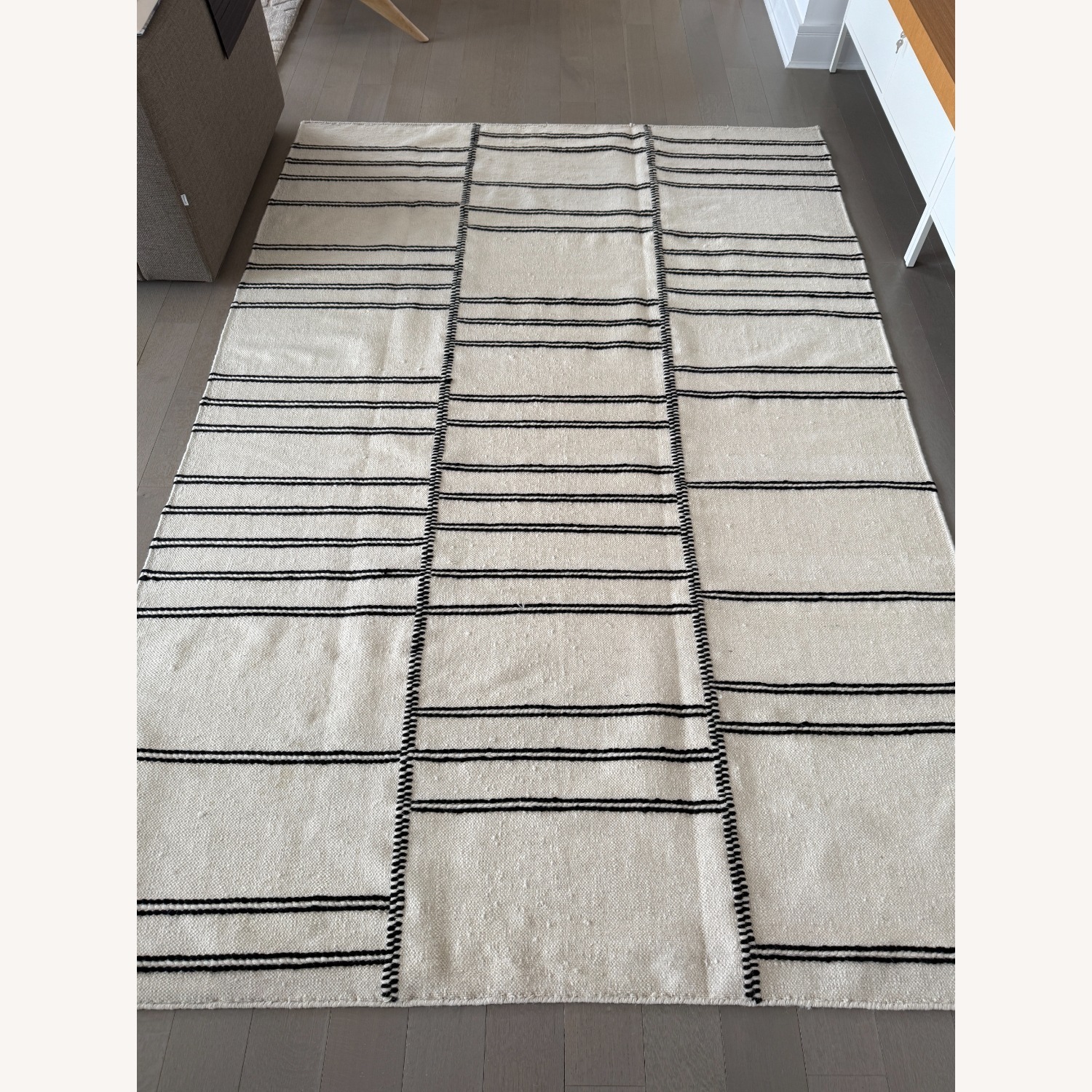 CB2 Eaton Ivory Geometric 6 x 9 Rug - image-2