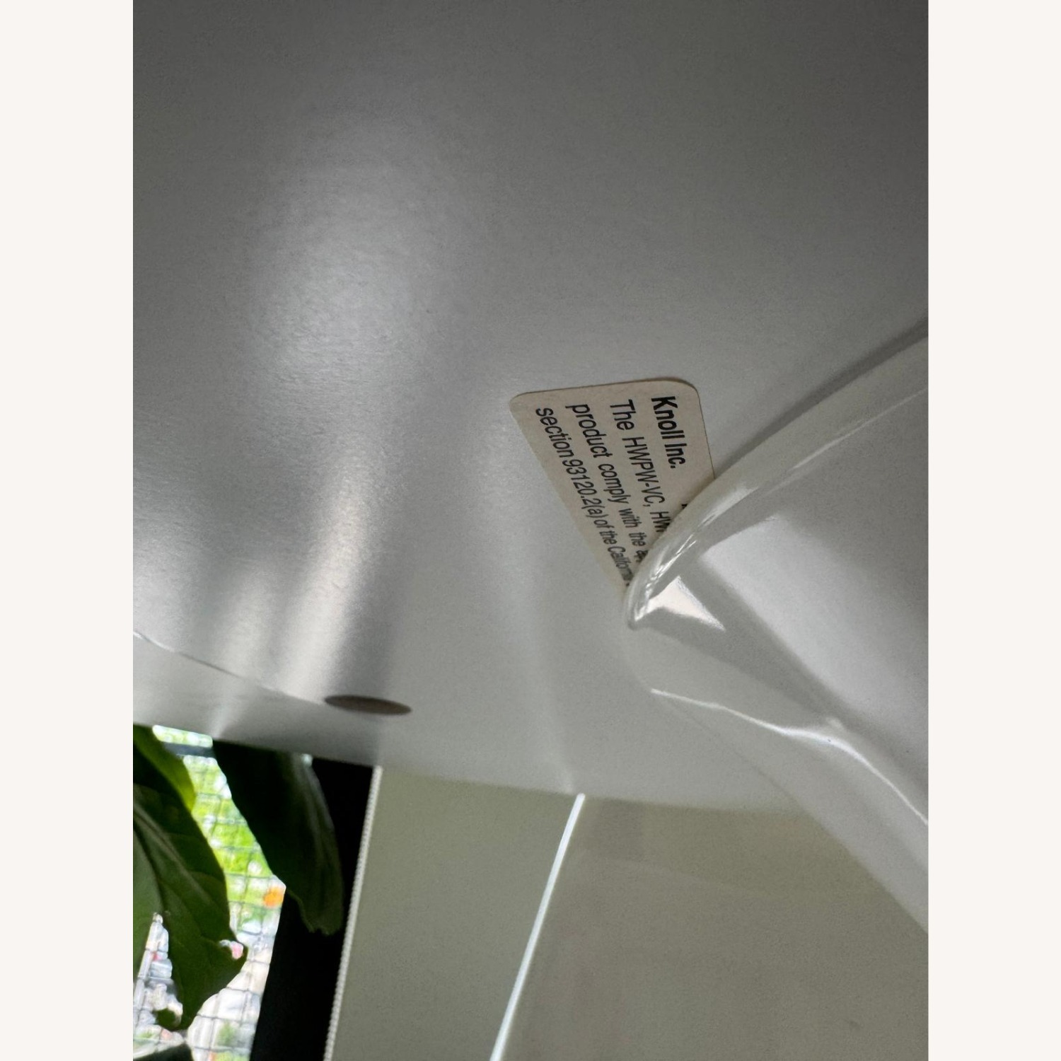 Saarinen Round Dining Table 42" - image-2