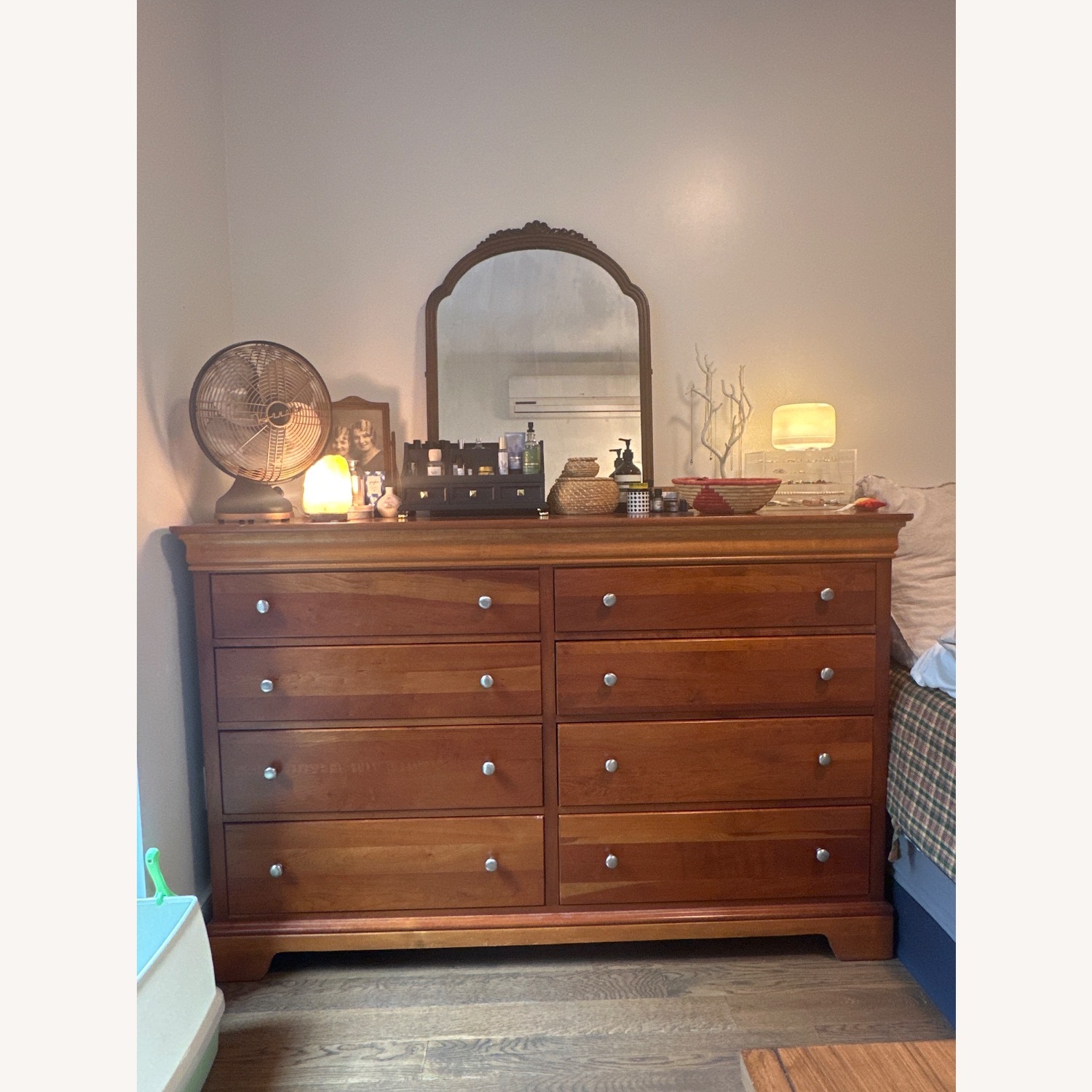 Stanley Furniture 8 Drawer Dresser - image-1