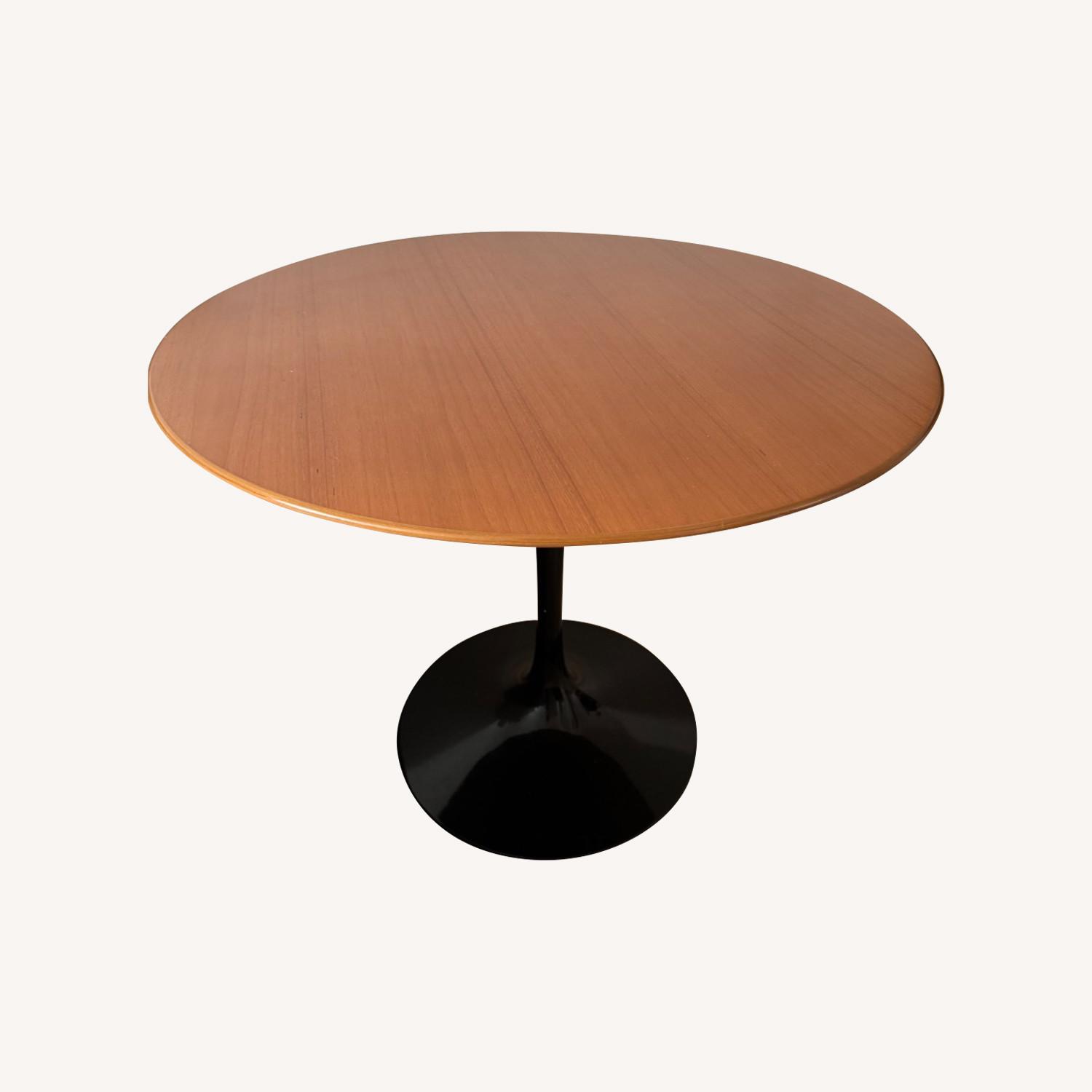 Knoll Saarinen Round Dining Table - image-0