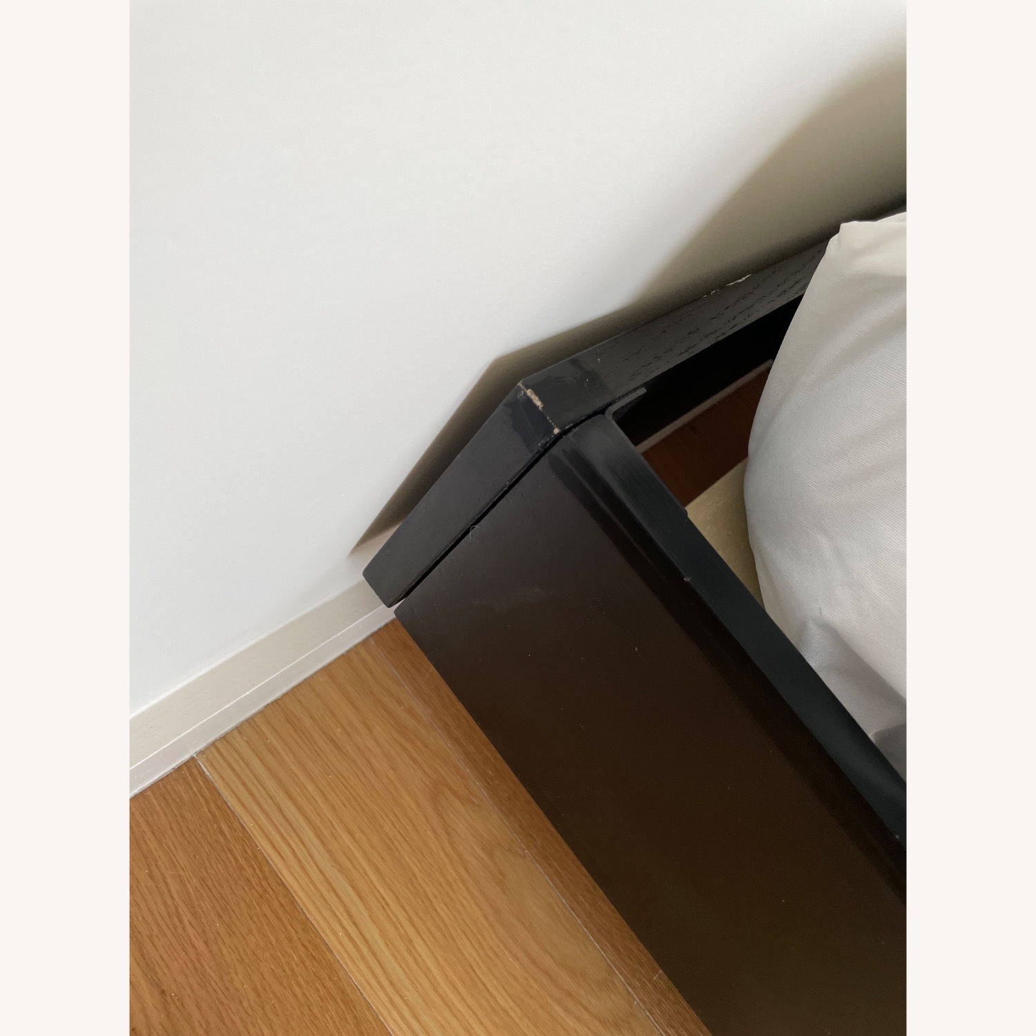 Article Basi Black Queen Bed Frame - image-2