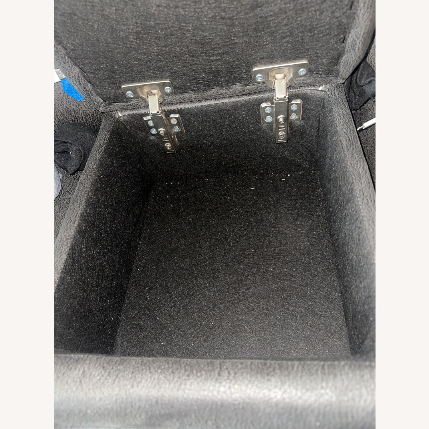 Sectional Couch - image-3