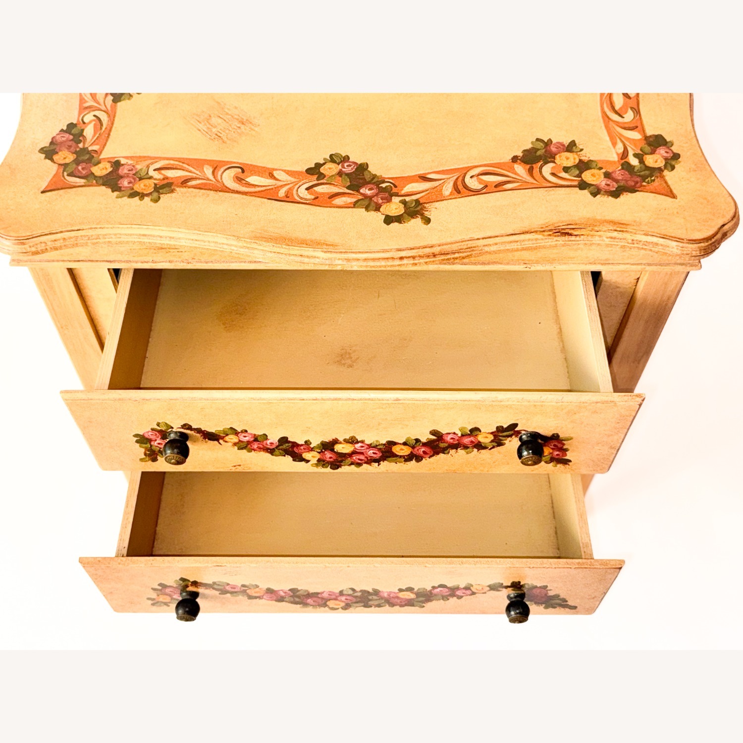 Vintage Floral Nightstand – Custom Hand-Painted - image-5