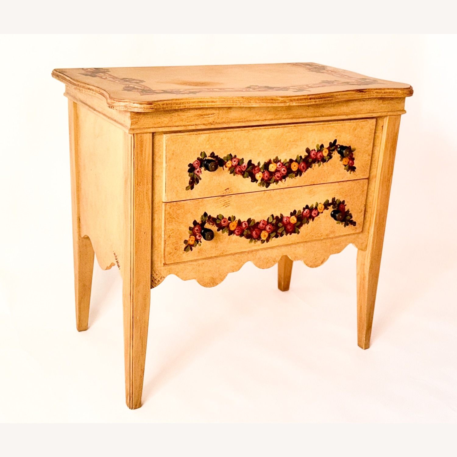 Vintage Floral Nightstand – Custom Hand-Painted - image-2
