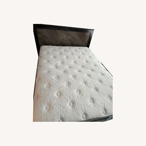 Used Full Size Bed for sale on AptDeco