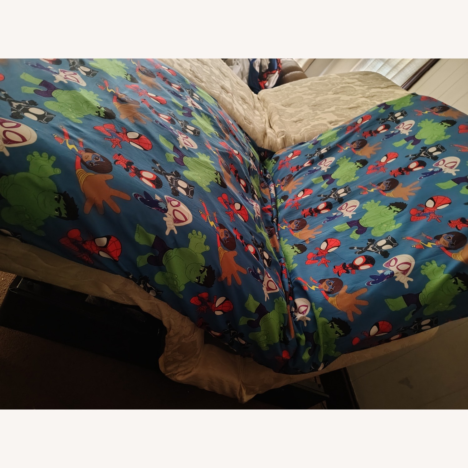 2 Twin Lift Beds - image-3