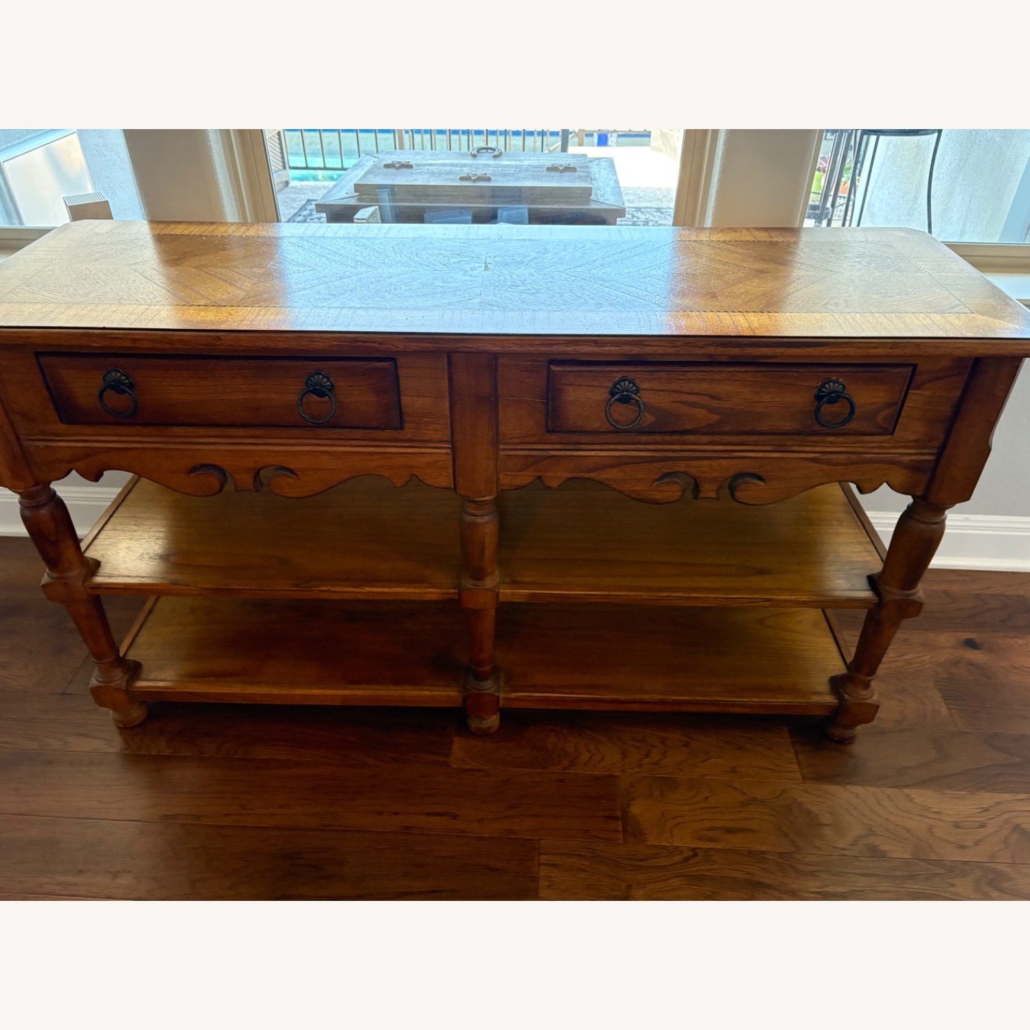 Hekman Tom Price Table - image-1