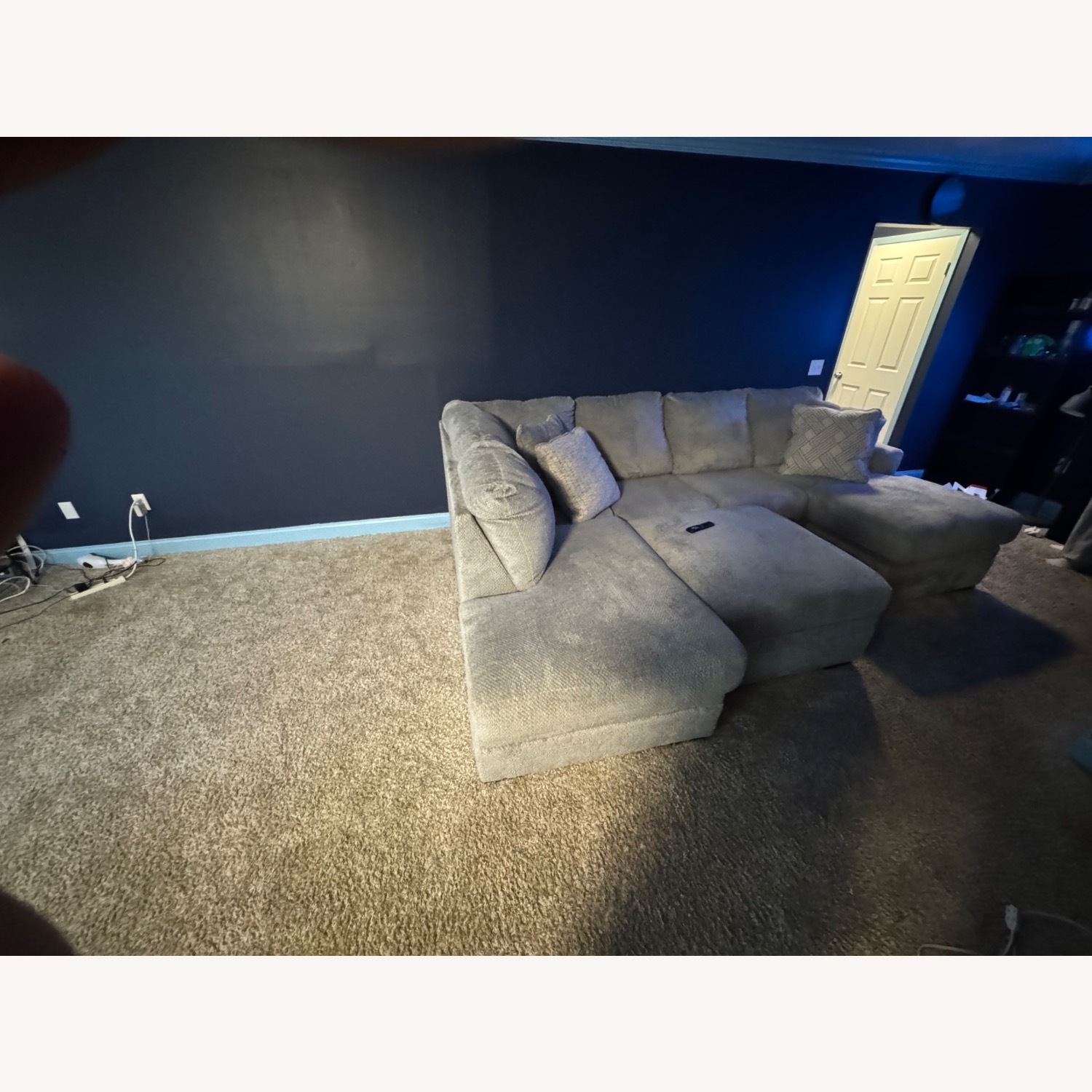 Cassleburry 3 Piece Gray Sectional Couch With Storage - image-4