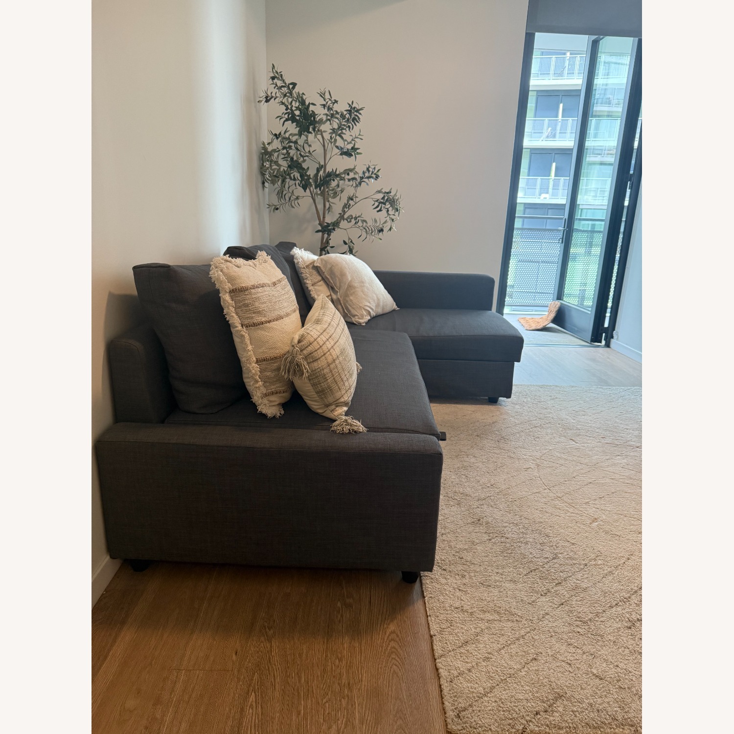 IKEA FRIHETEN / KLAGSHAMN Sofa Bed - image-4