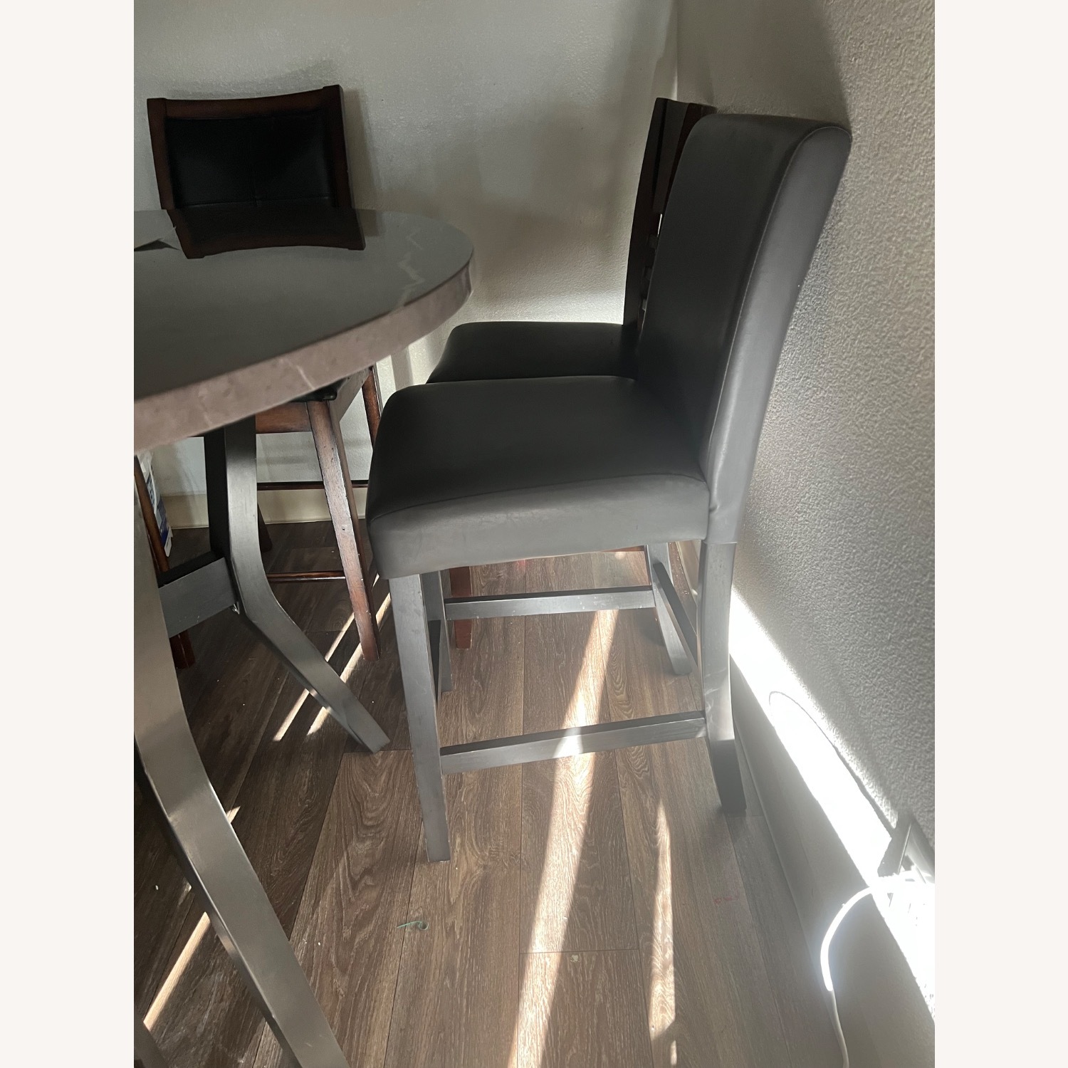 CrownMark Dinner Table - image-3