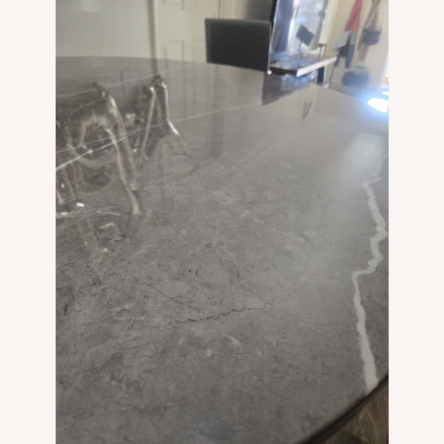 CrownMark Dinner Table - image-4