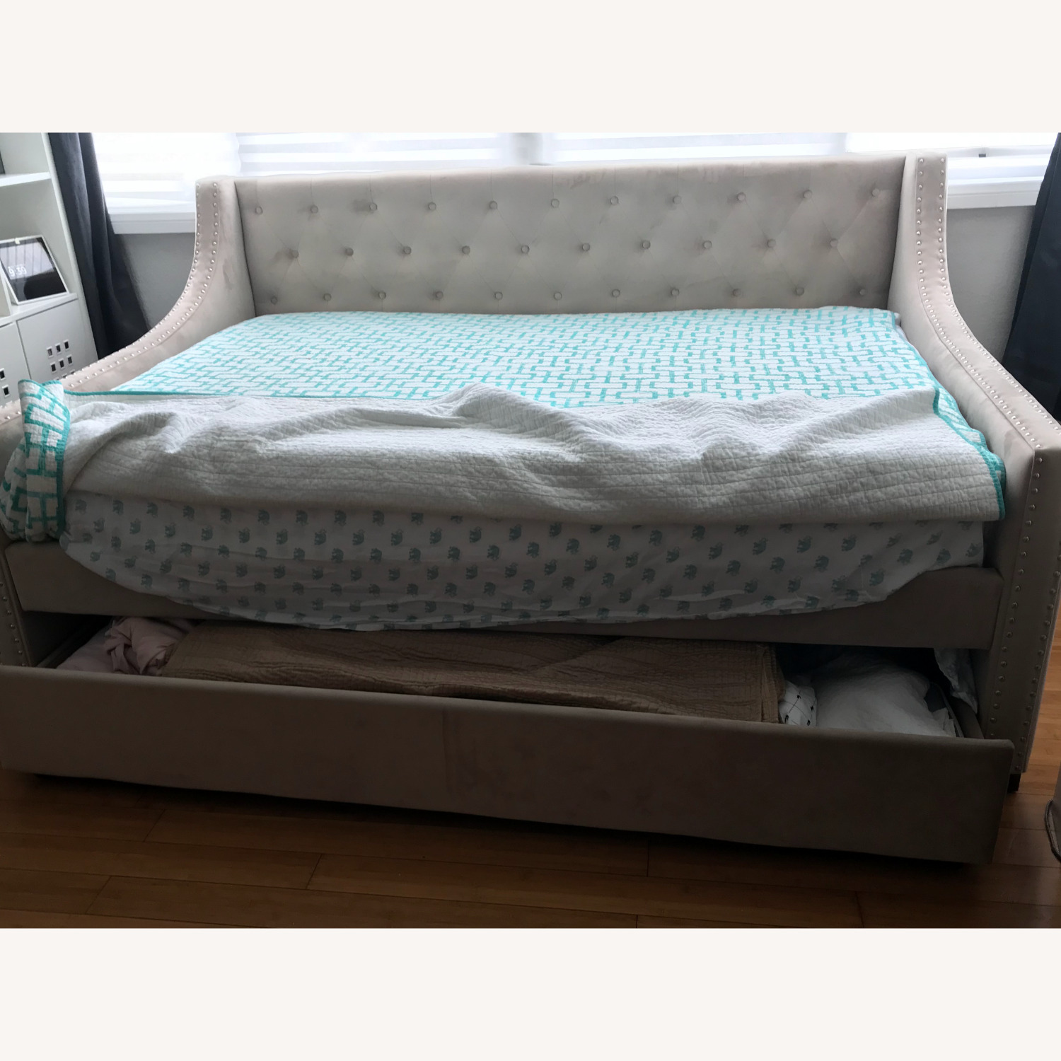 Full Size Upholstered Daybed w Twin Trundle - image-4