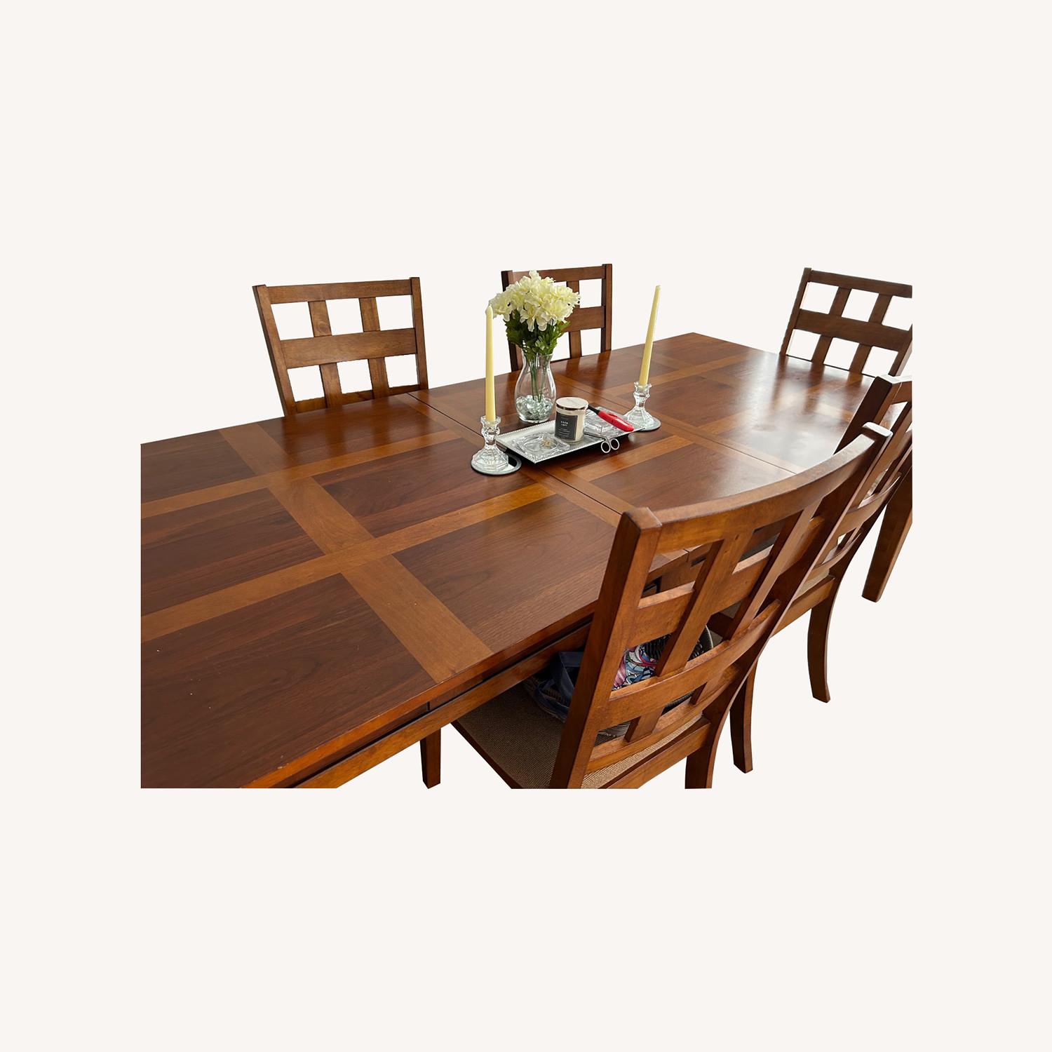 Dining Set Seats 6 - image-0