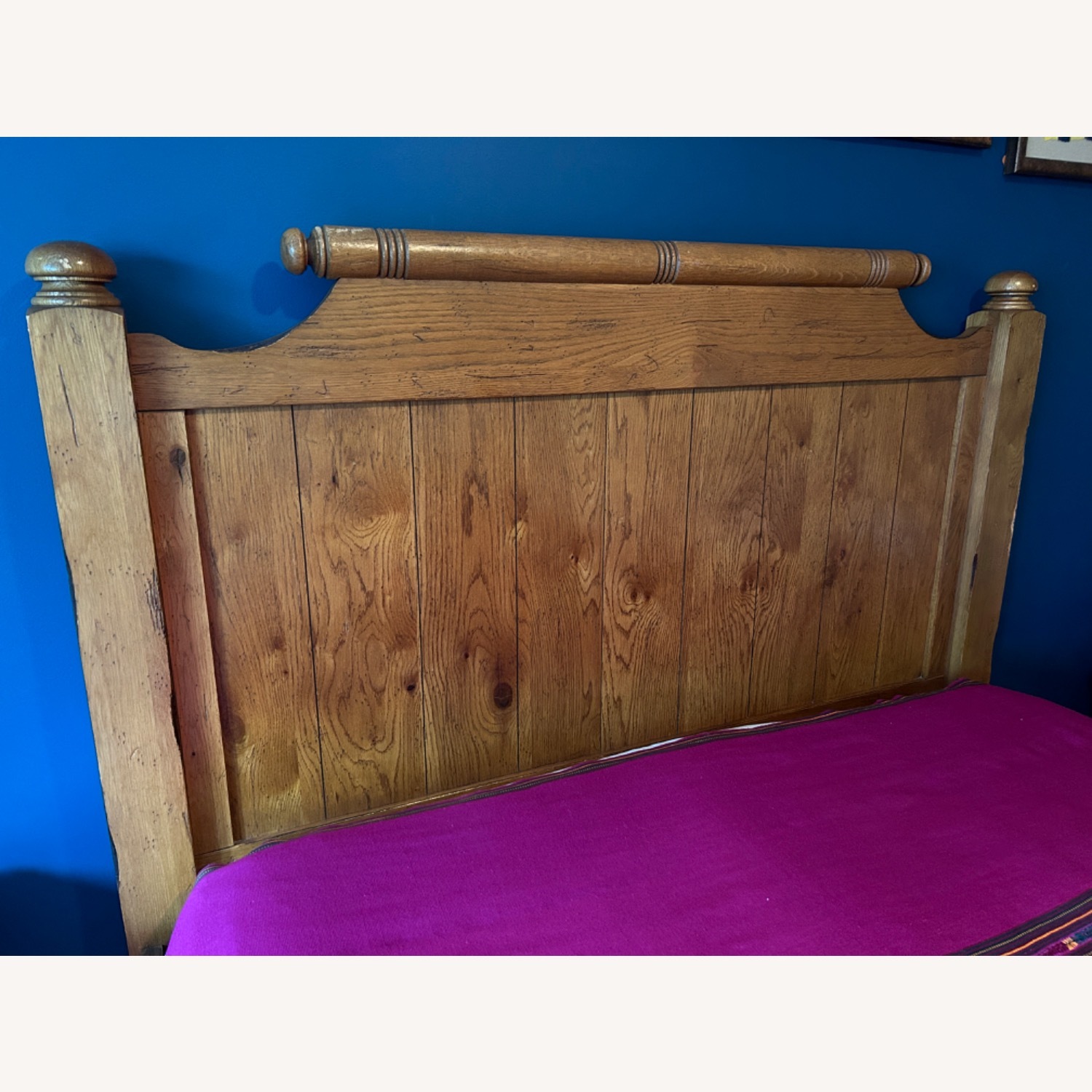 Broyhill Attic Heirloom Rustic Queen Bedframe - image-1