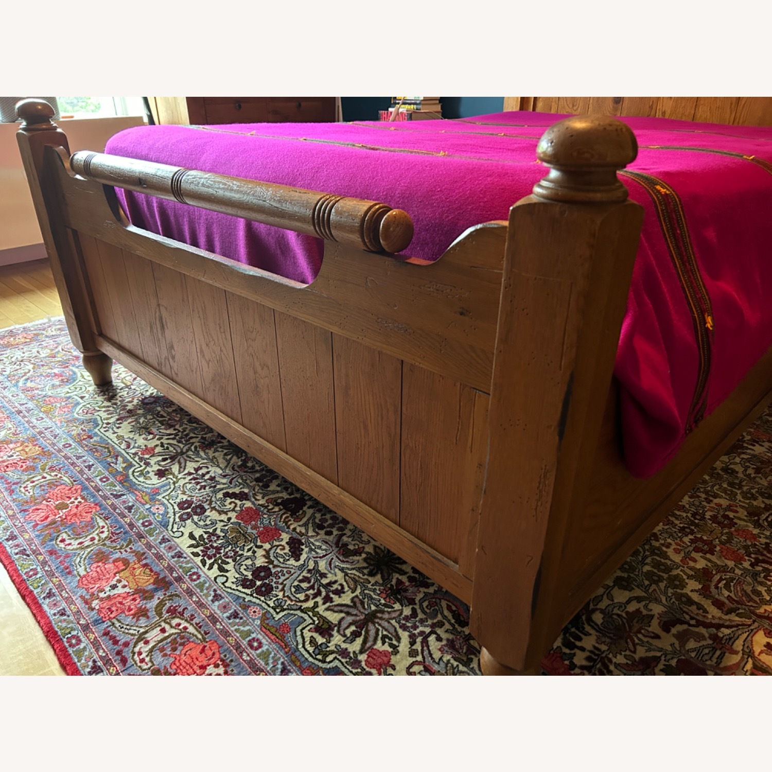 Broyhill Attic Heirloom Rustic Queen Bedframe - image-2