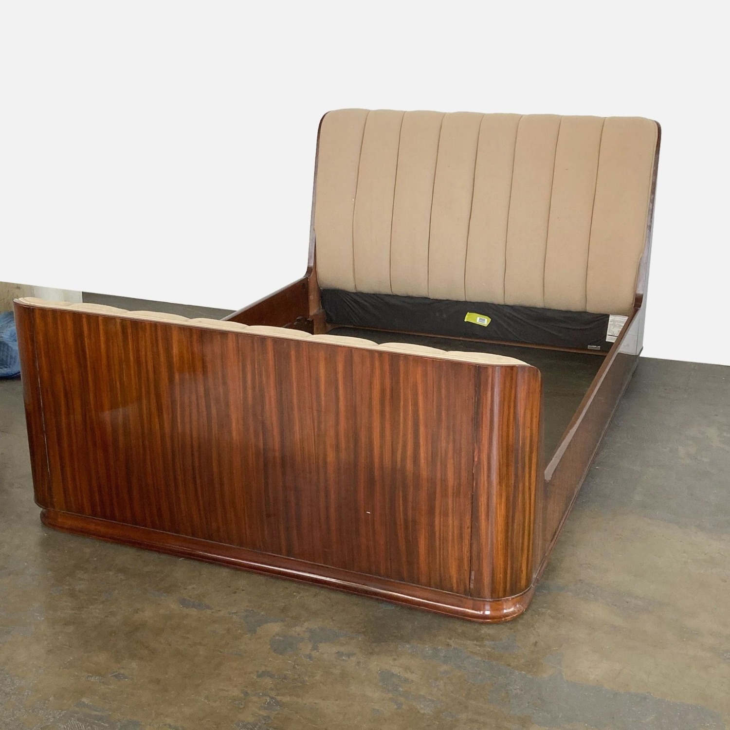 Ralph Lauren Modern Metropolis Queen Size Bed - image-2