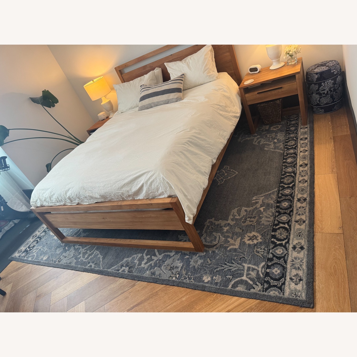 Bryson Persion-Style Hand Tufted Wool Rug, 8 x 10' - image-1