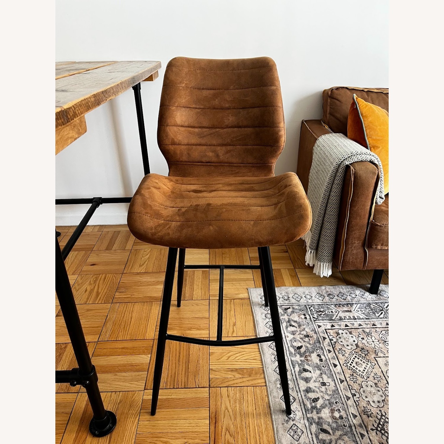 Set of 4 Bar Stools Faux Leather and Metal - image-4