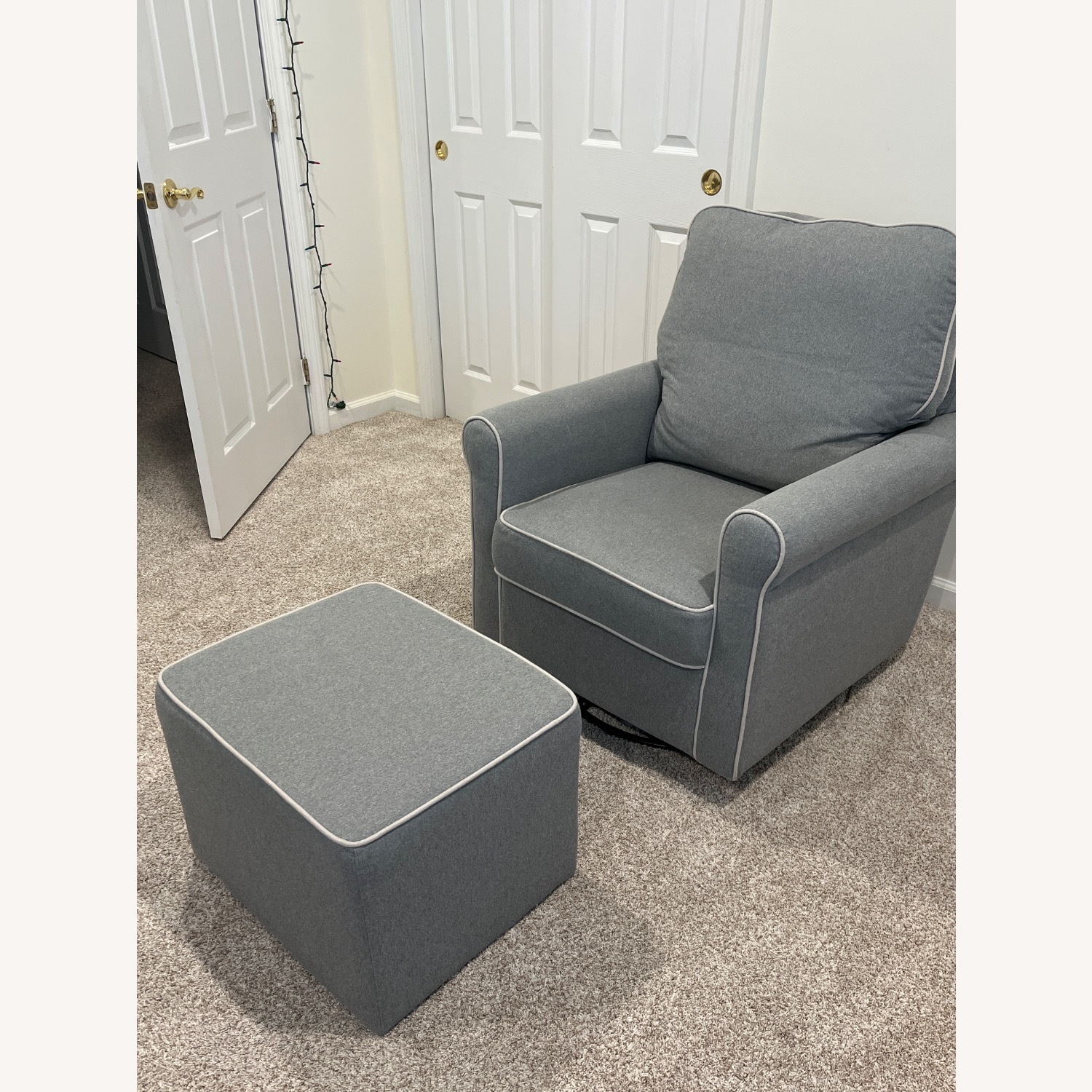 Da Vinci Maya Swivel Glider with ottoman  - image-3