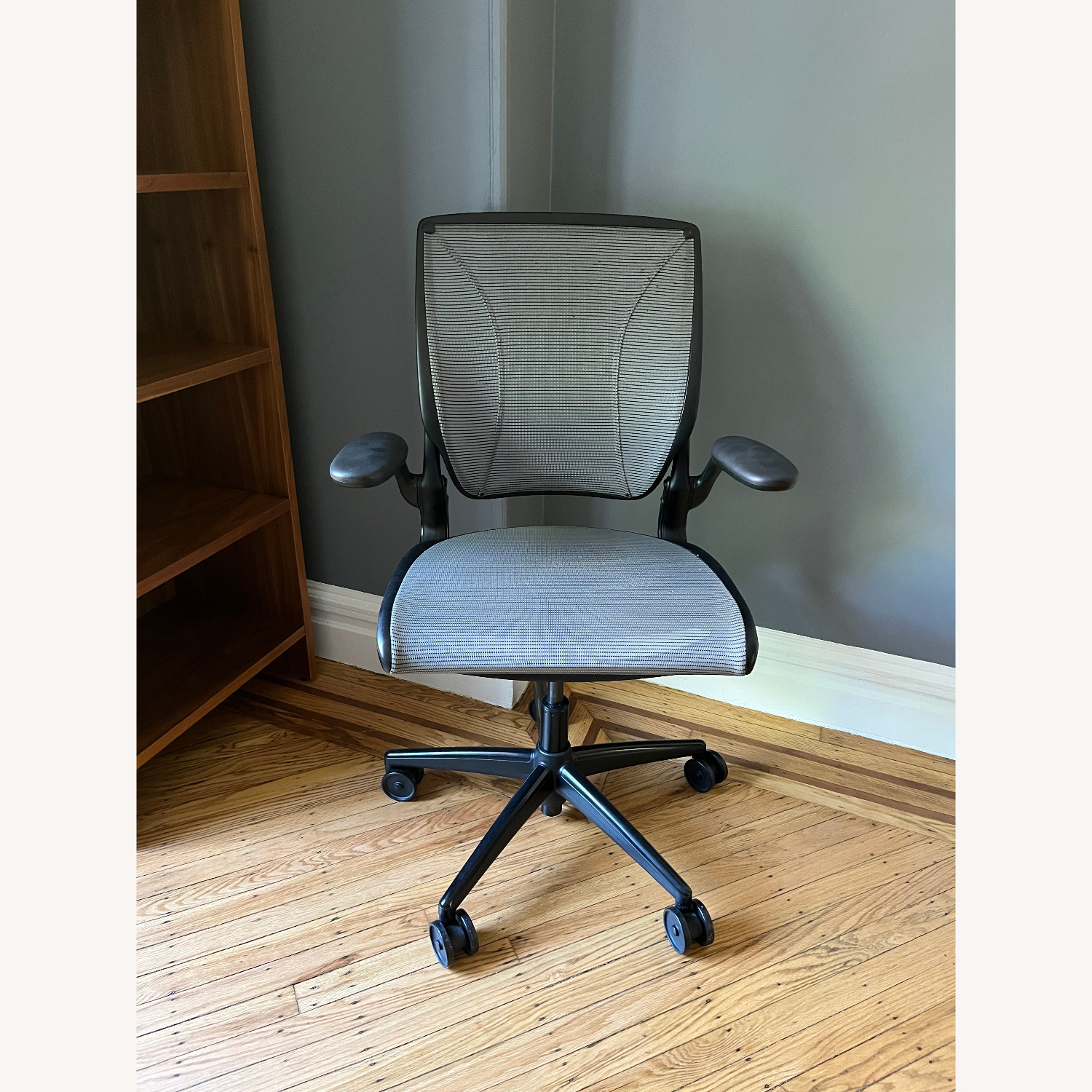 Office Chair Diffrient World - image-5