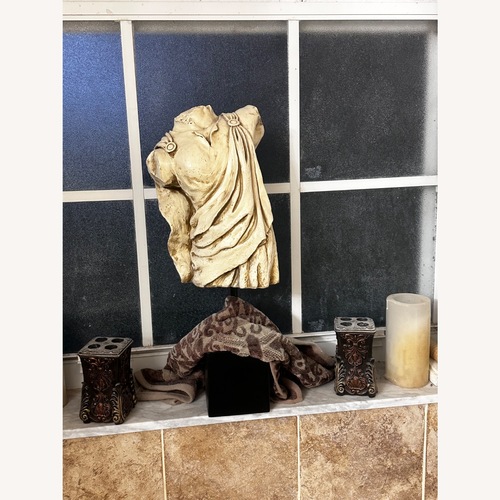 Used Statues for sale on AptDeco