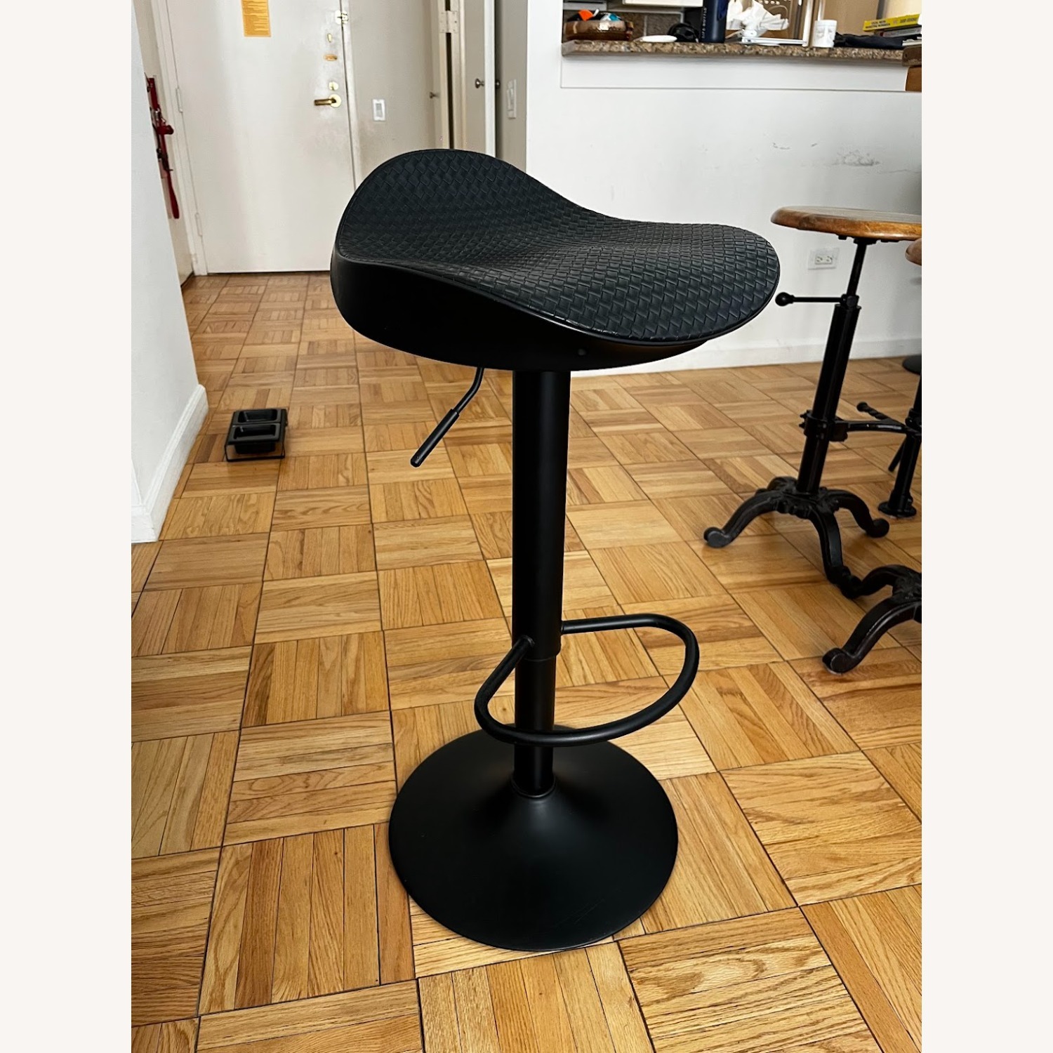 Set of 2 Black Bar Stools - image-1