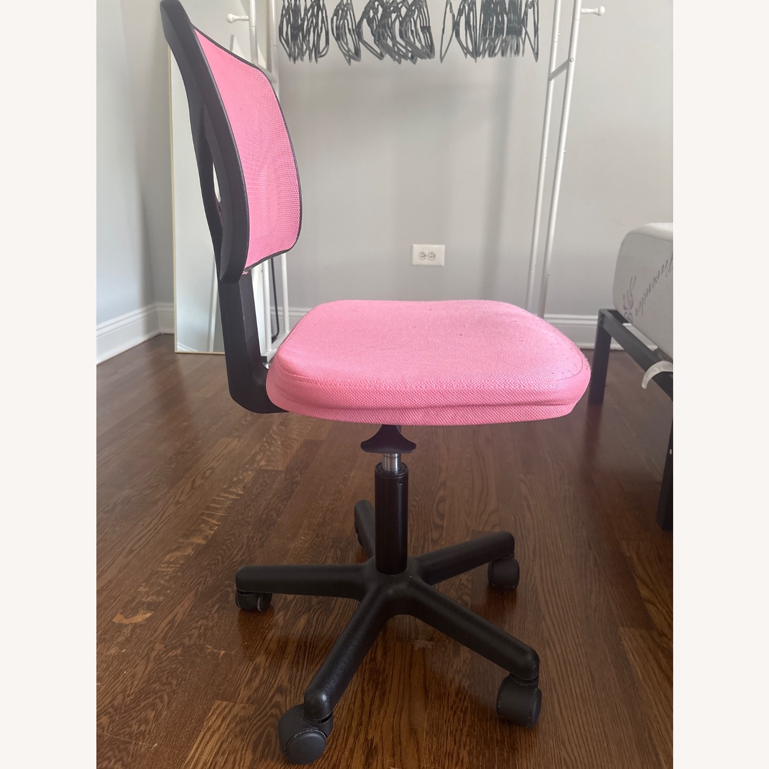 Amazon Pink Mesh Office Chair - image-2
