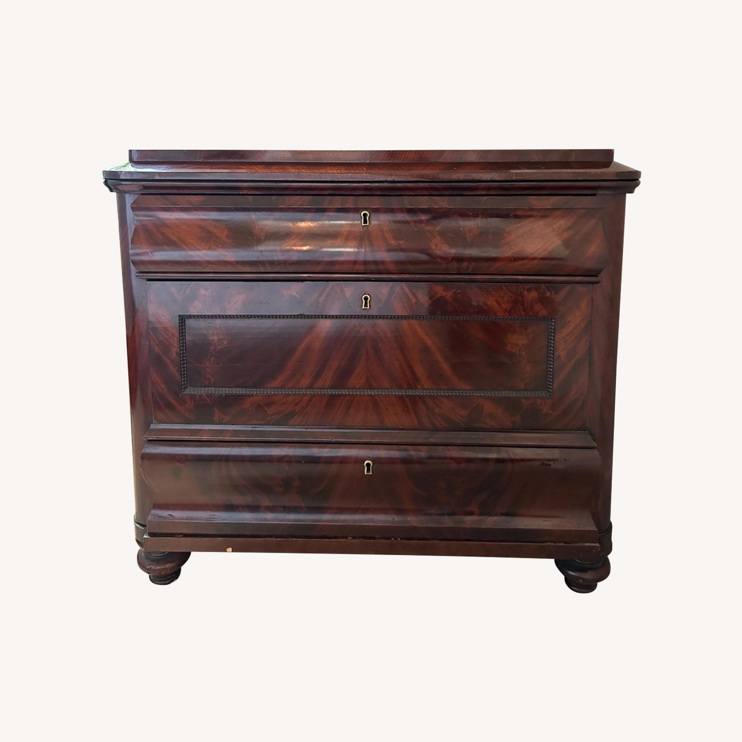 19th-century Biedermeier Mahogany Chest of Drawers - image-0