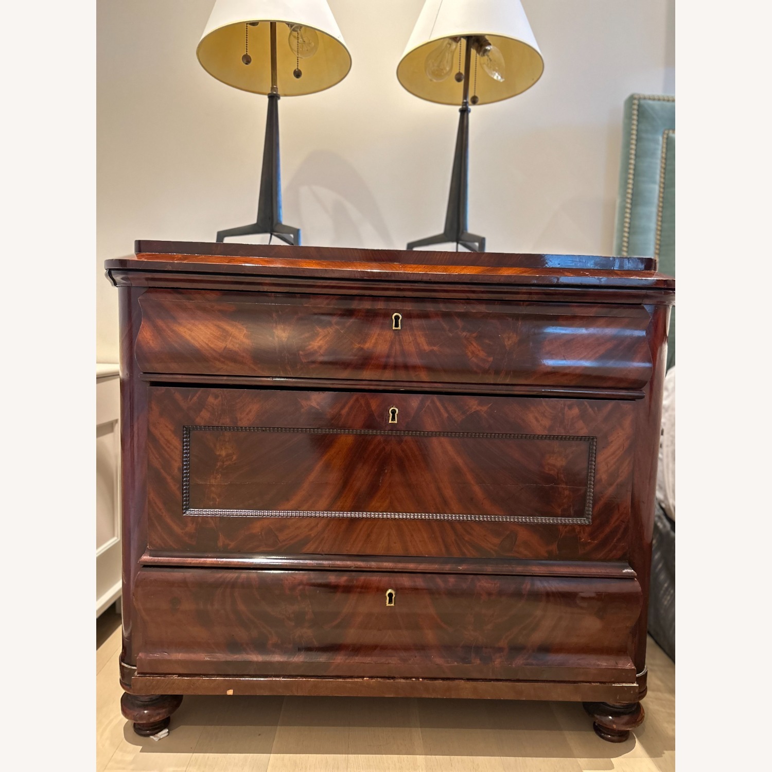 19th-century Biedermeier Mahogany Chest of Drawers - image-4