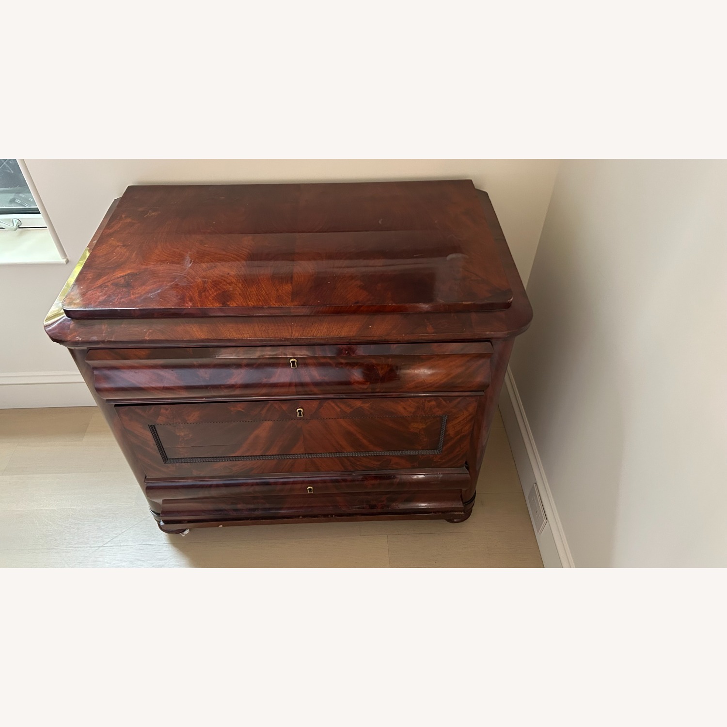 19th-century Biedermeier Mahogany Chest of Drawers - image-3