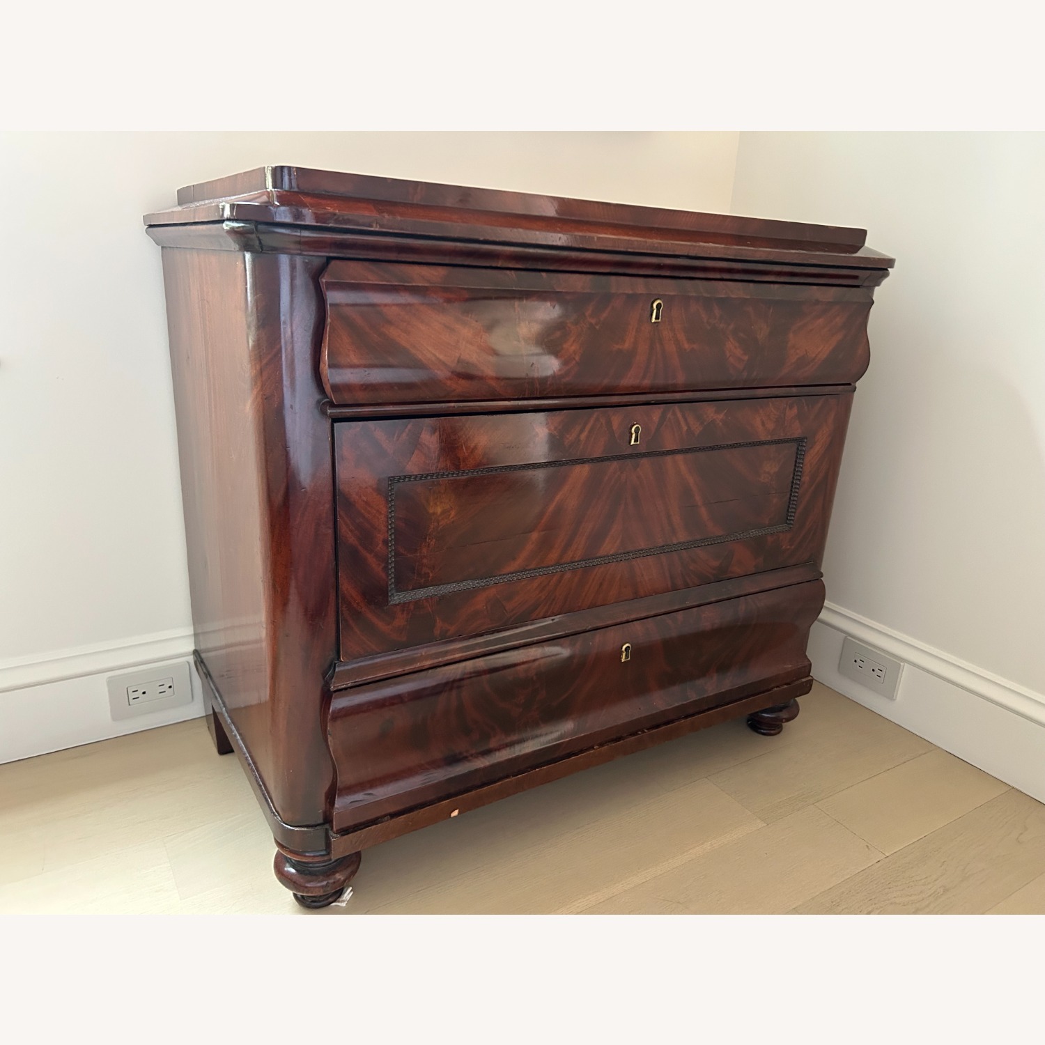 19th-century Biedermeier Mahogany Chest of Drawers - image-2