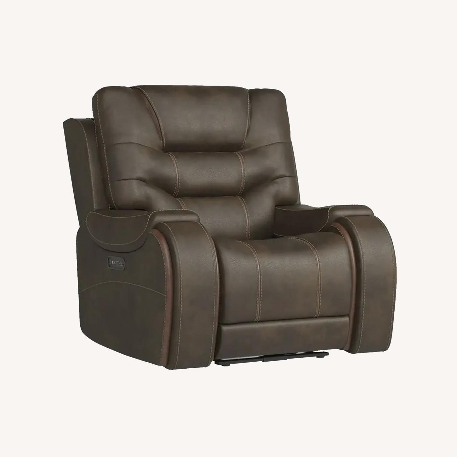 Rooms To Go Power Recliner - image-0