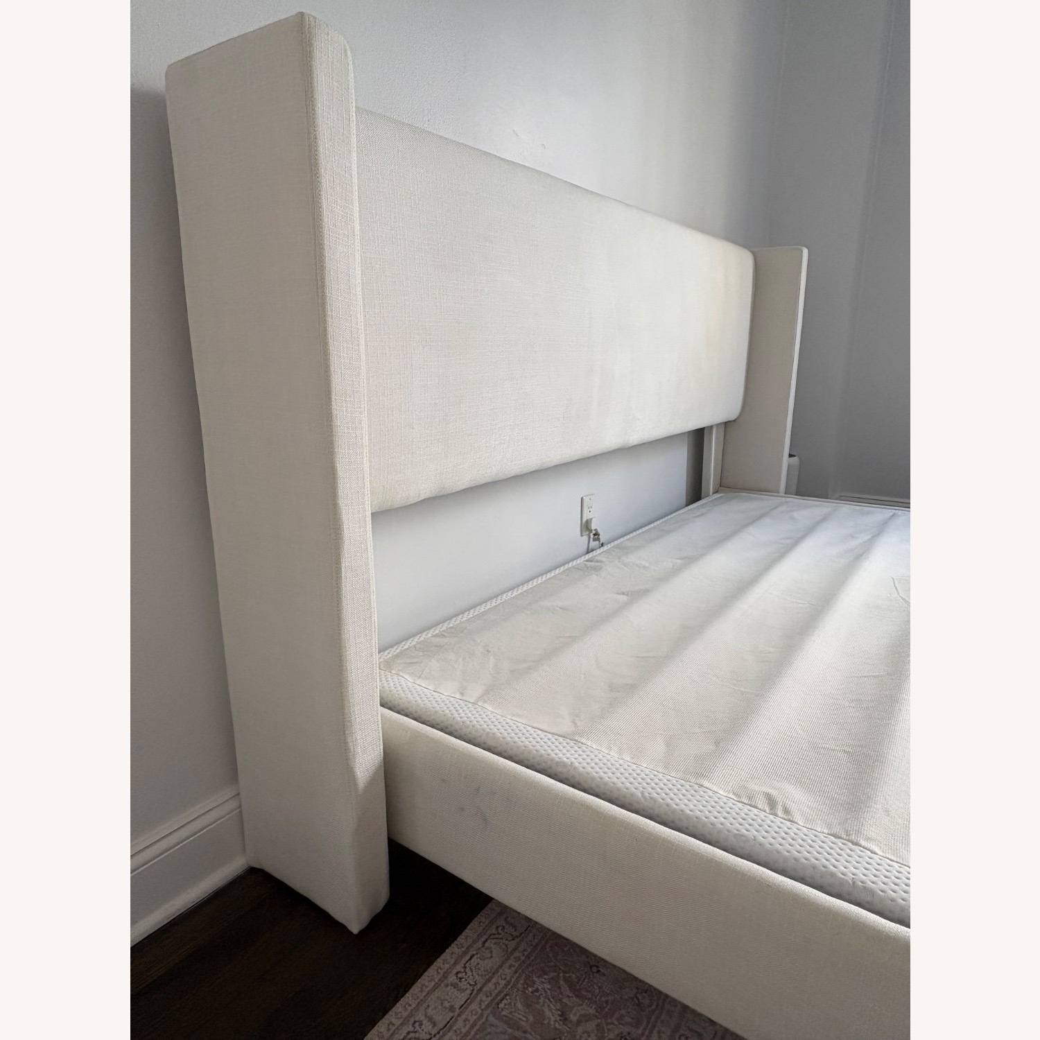 Pottery Barn Elliot Shelter Upholstered King Bed - image-4