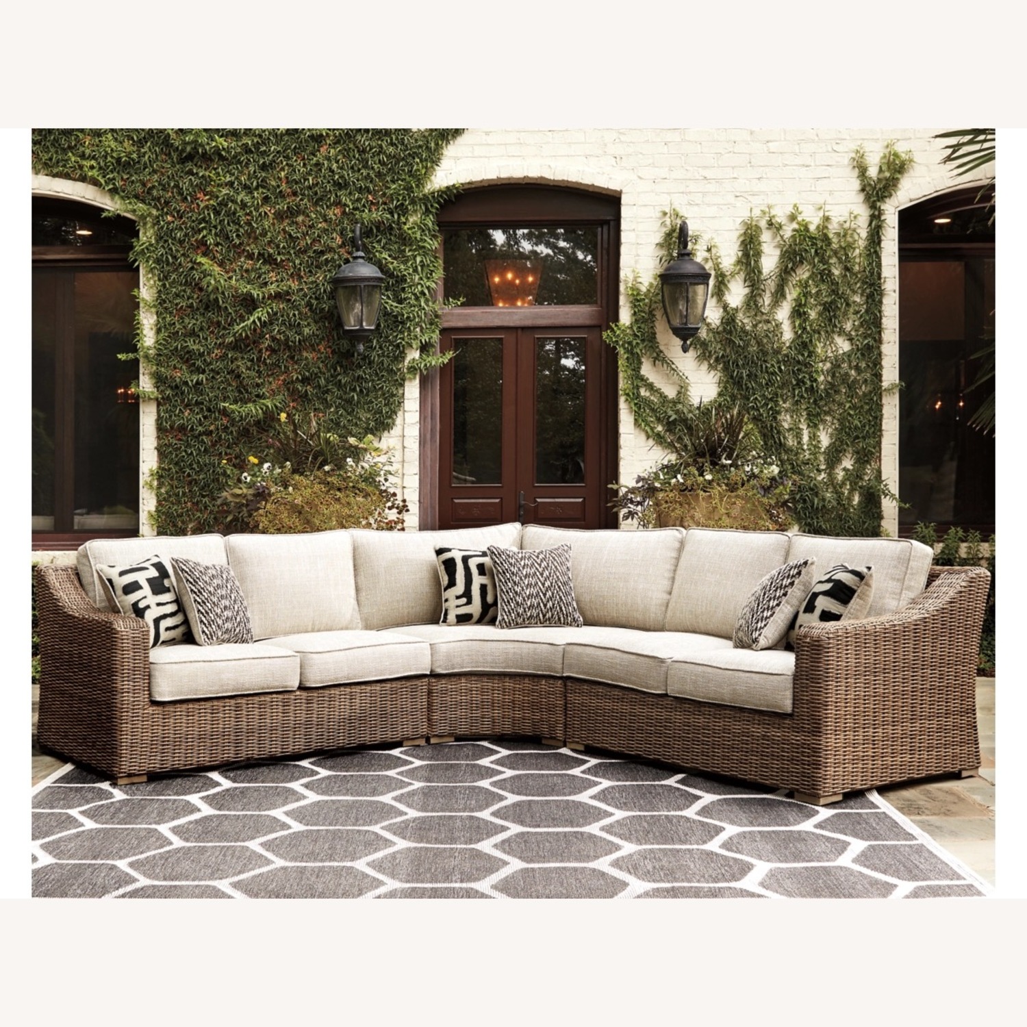 Beachcroft 3-Piece Outdoor Sectional - image-2