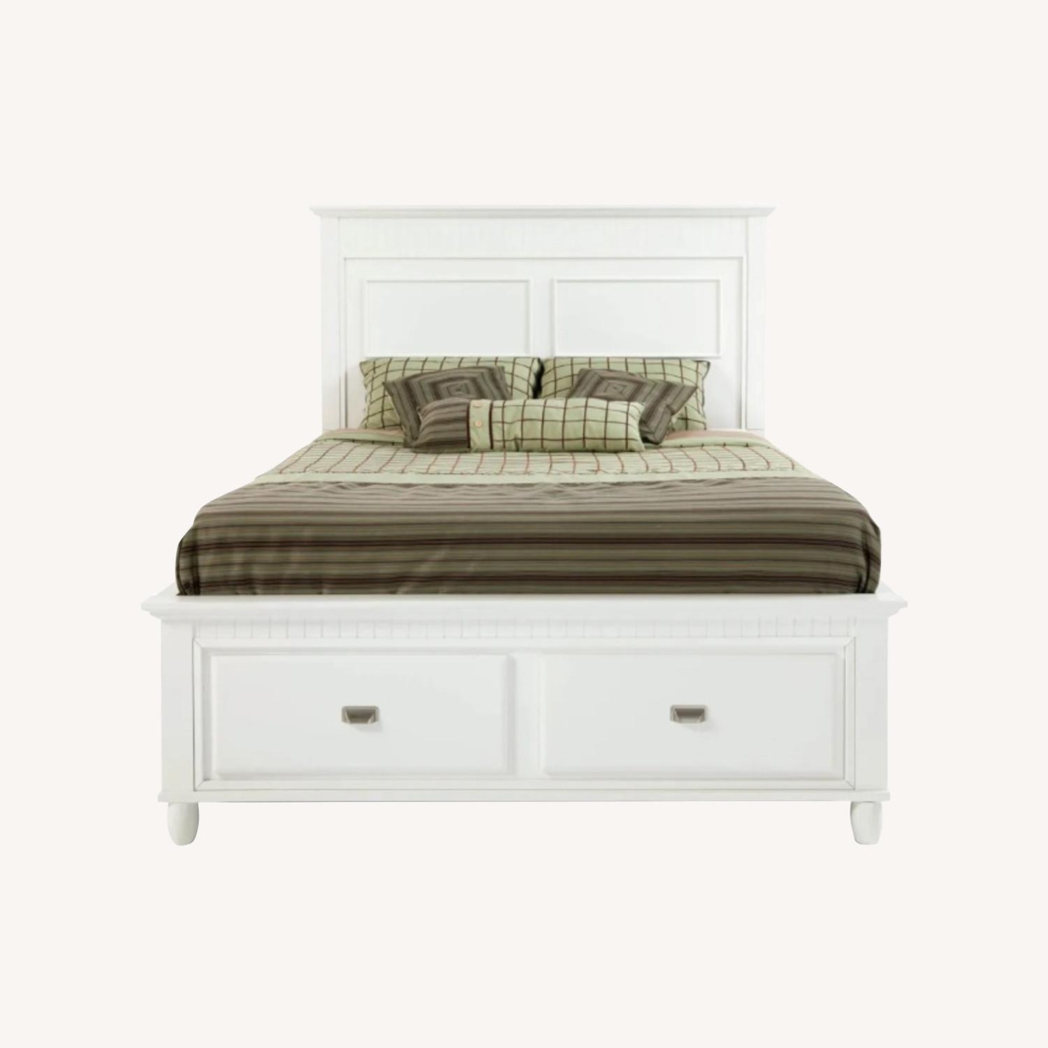 Spencer Queen White Storage Platform Bed - image-0