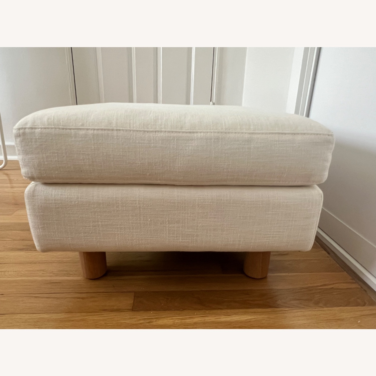 Herman Miller Lispenard Ottoman White Linen - image-6