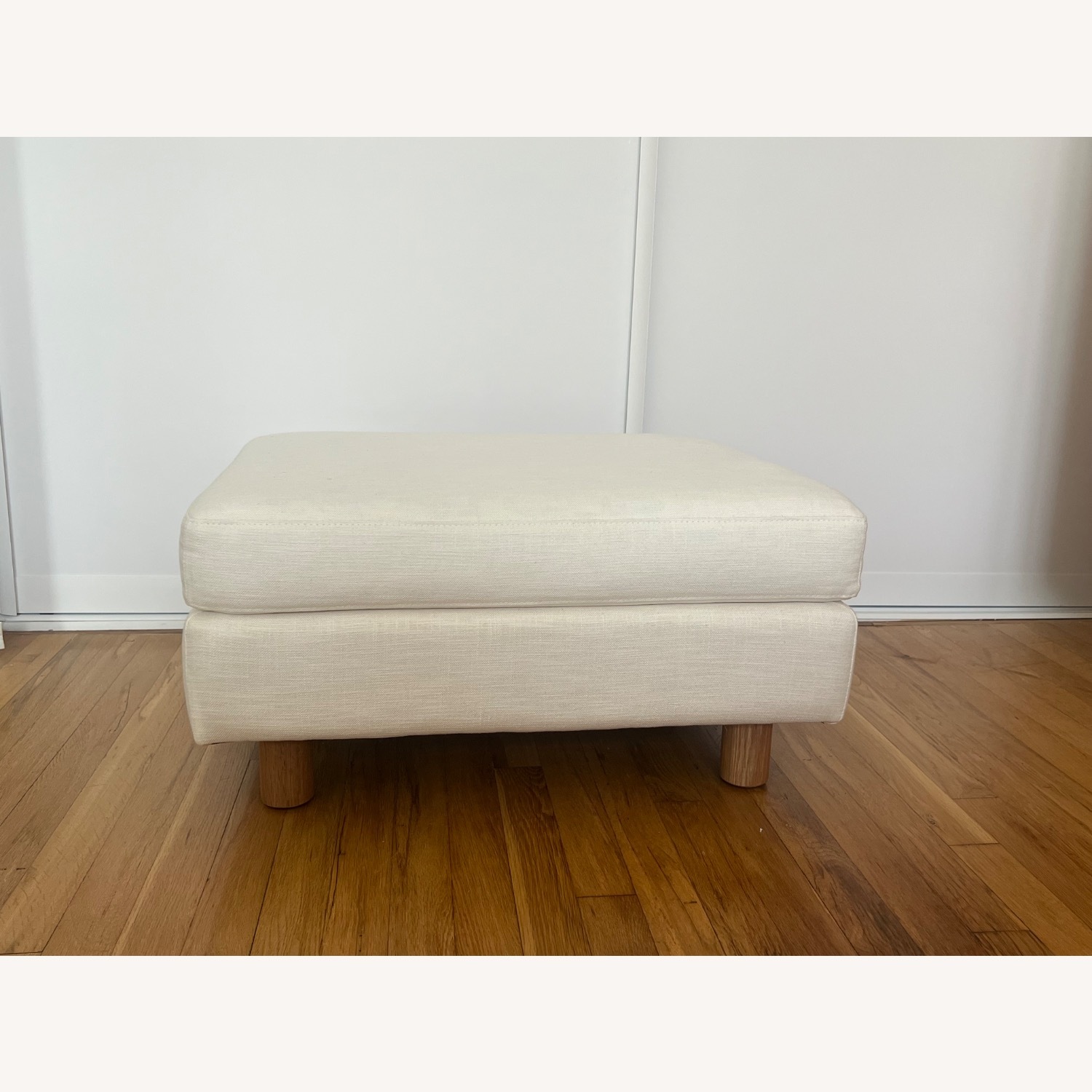 Herman Miller Lispenard Ottoman White Linen - image-3