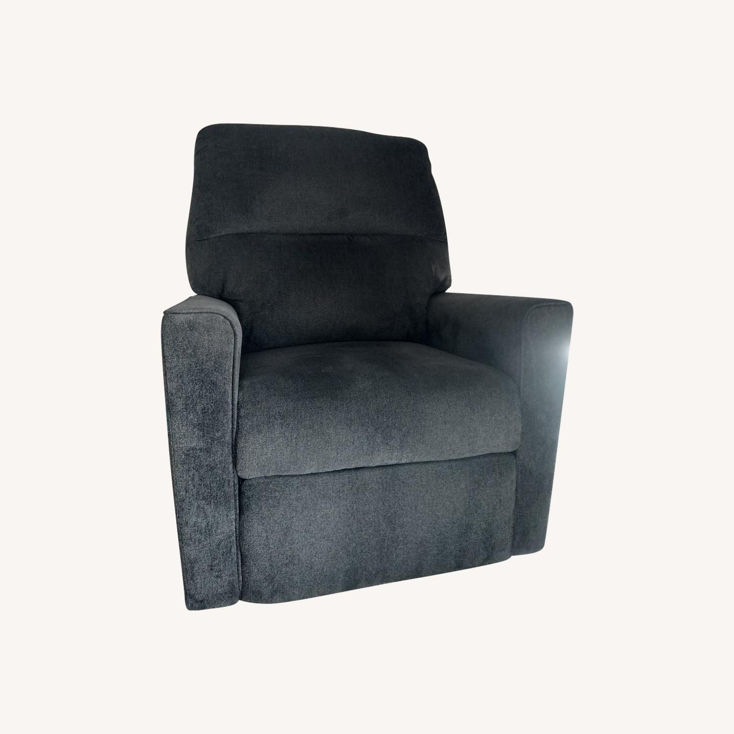 Comfortable Cozy Recliner - image-0