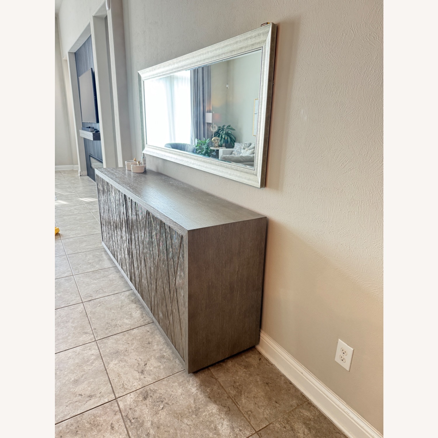 Bernhardt Valora Credenza - image-2