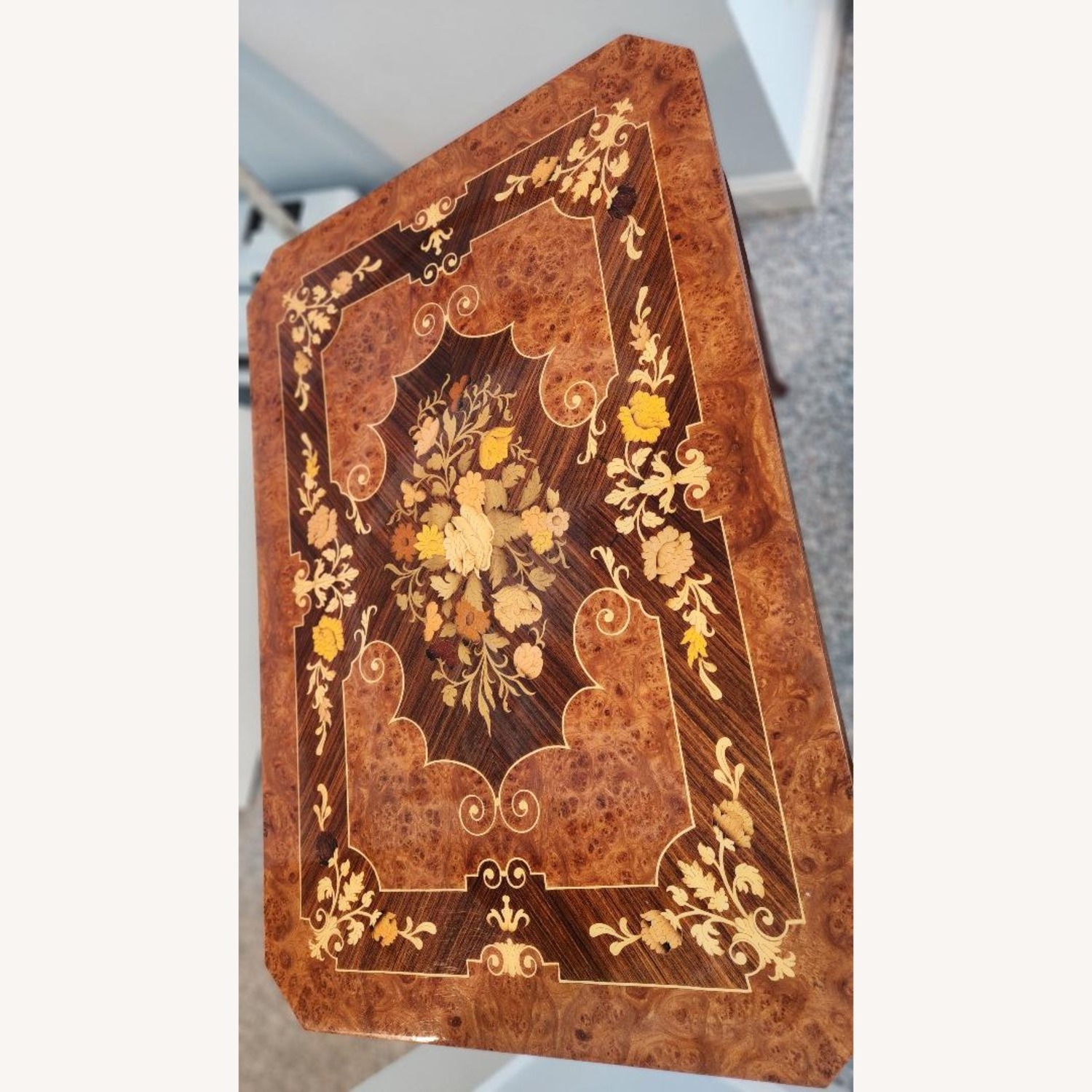 Set of Vintage Nested Inlaid Tables from Italy - image-3