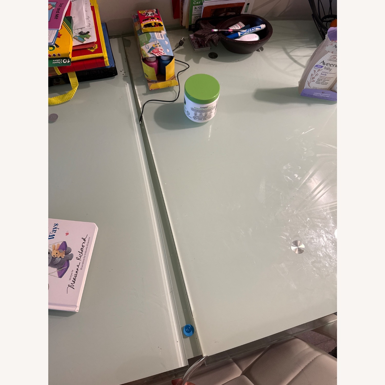 Glass Dining Table Can Extend up to 8 Chairs - image-6