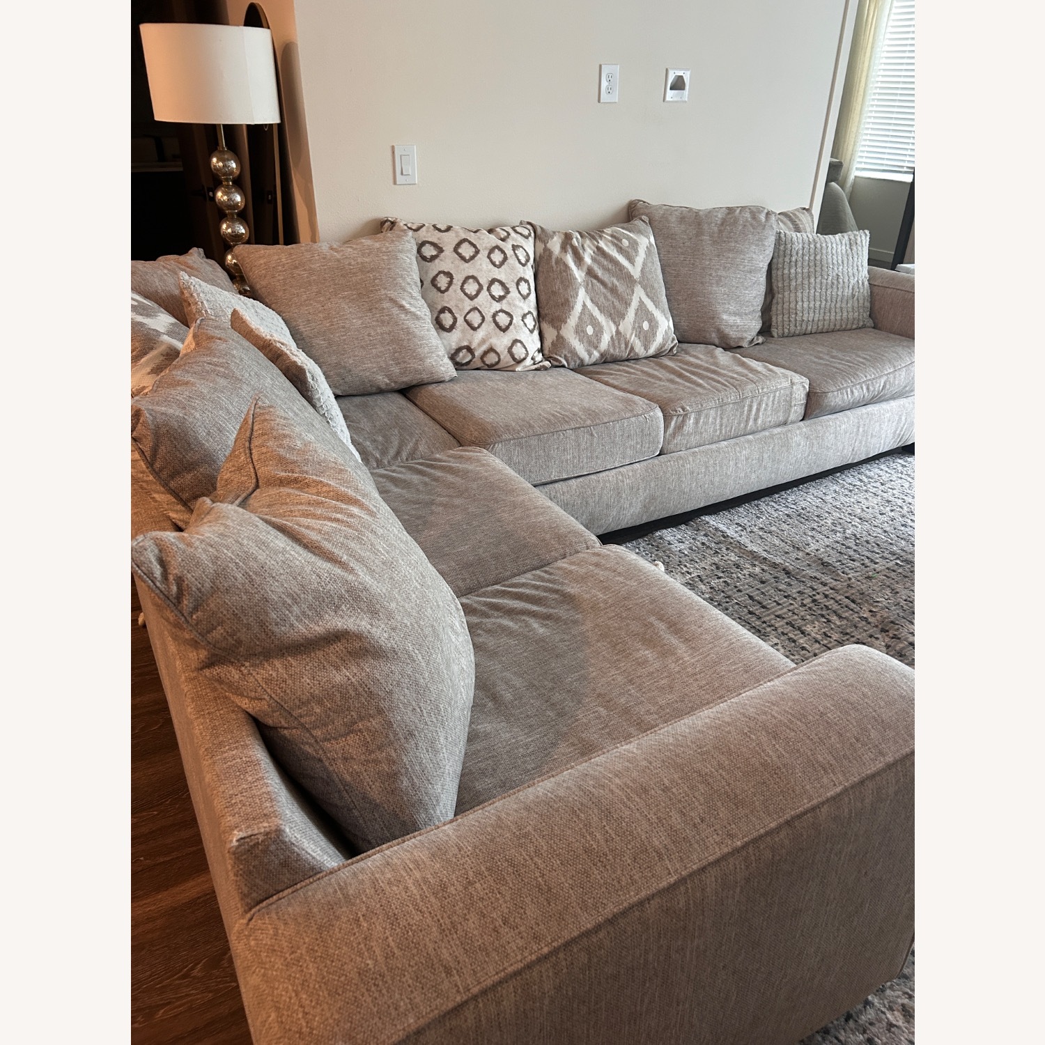 Delcrest 2 Pc Sectional - image-1